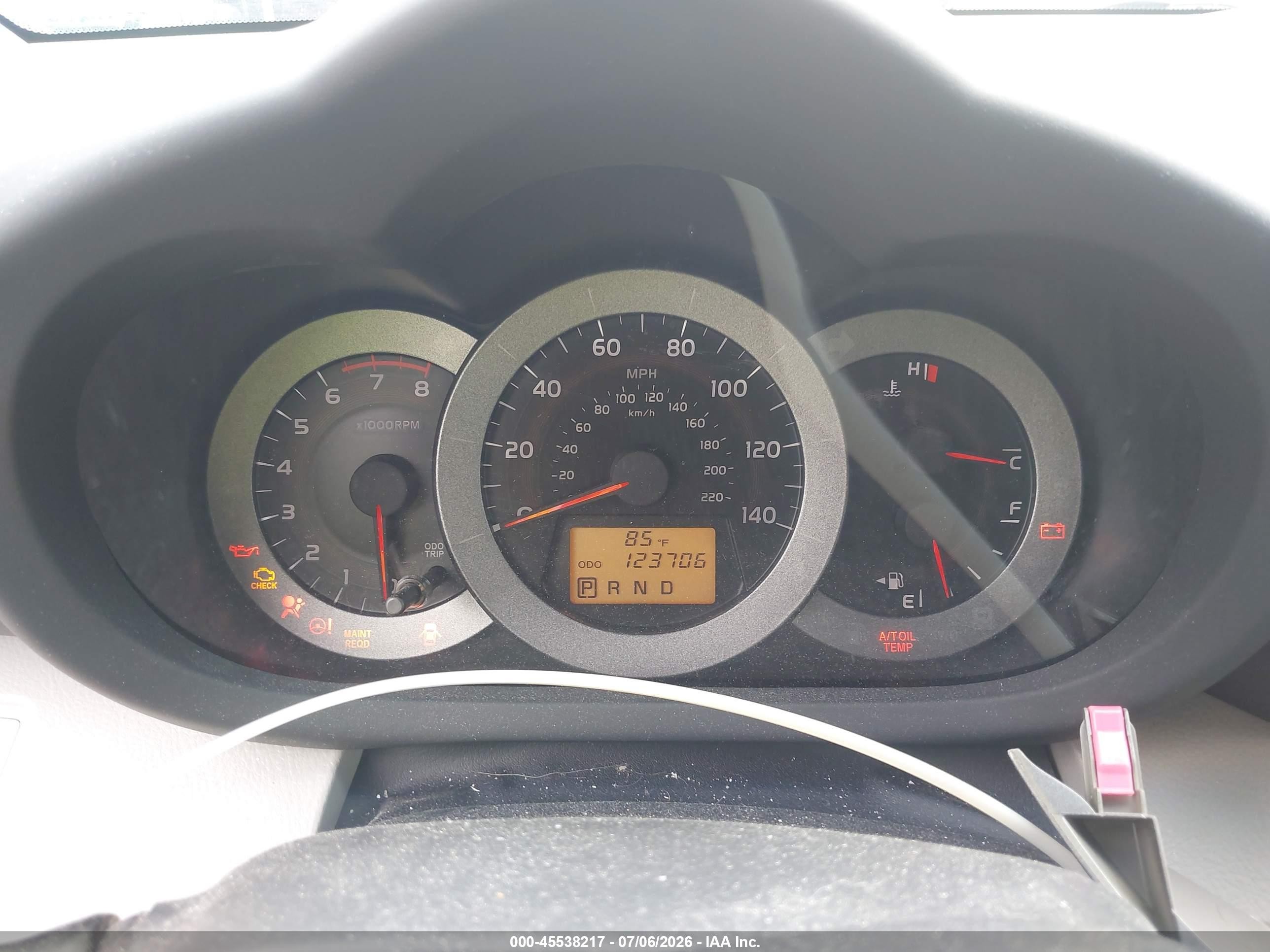 2010 Toyota Rav4   White vin: JTMBF4DV5A5029471