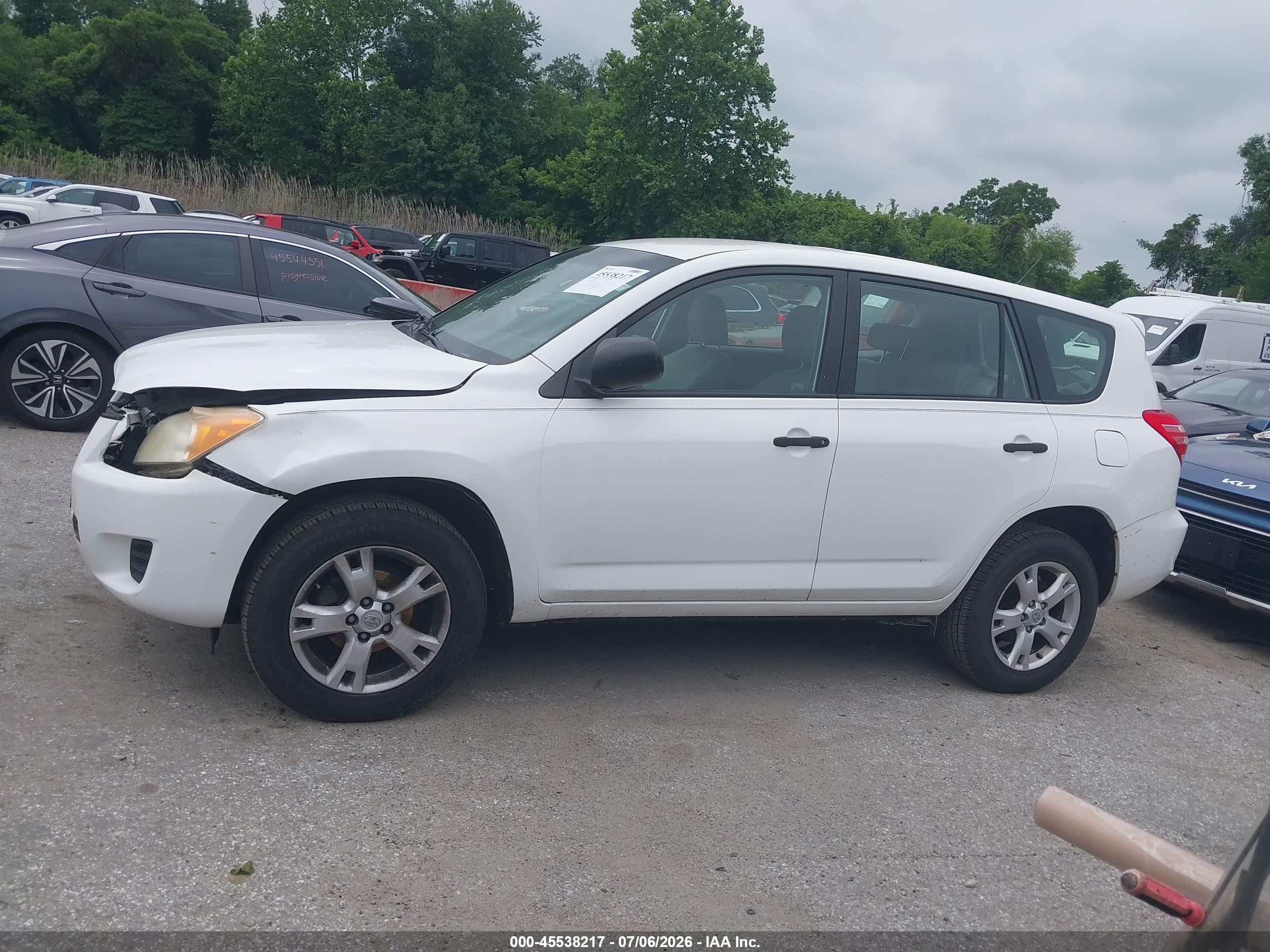 2010 Toyota Rav4   White vin: JTMBF4DV5A5029471