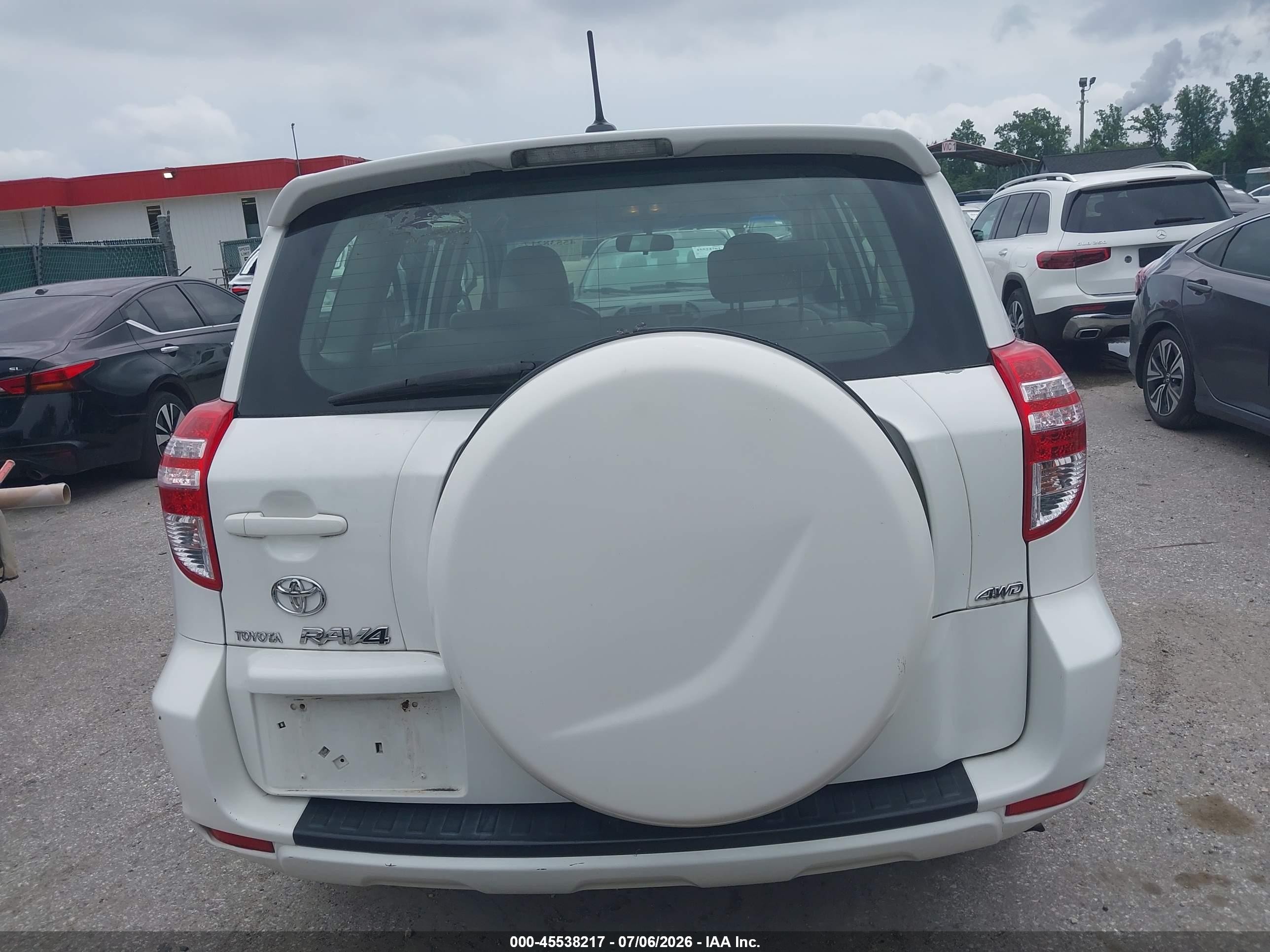 2010 Toyota Rav4   White vin: JTMBF4DV5A5029471