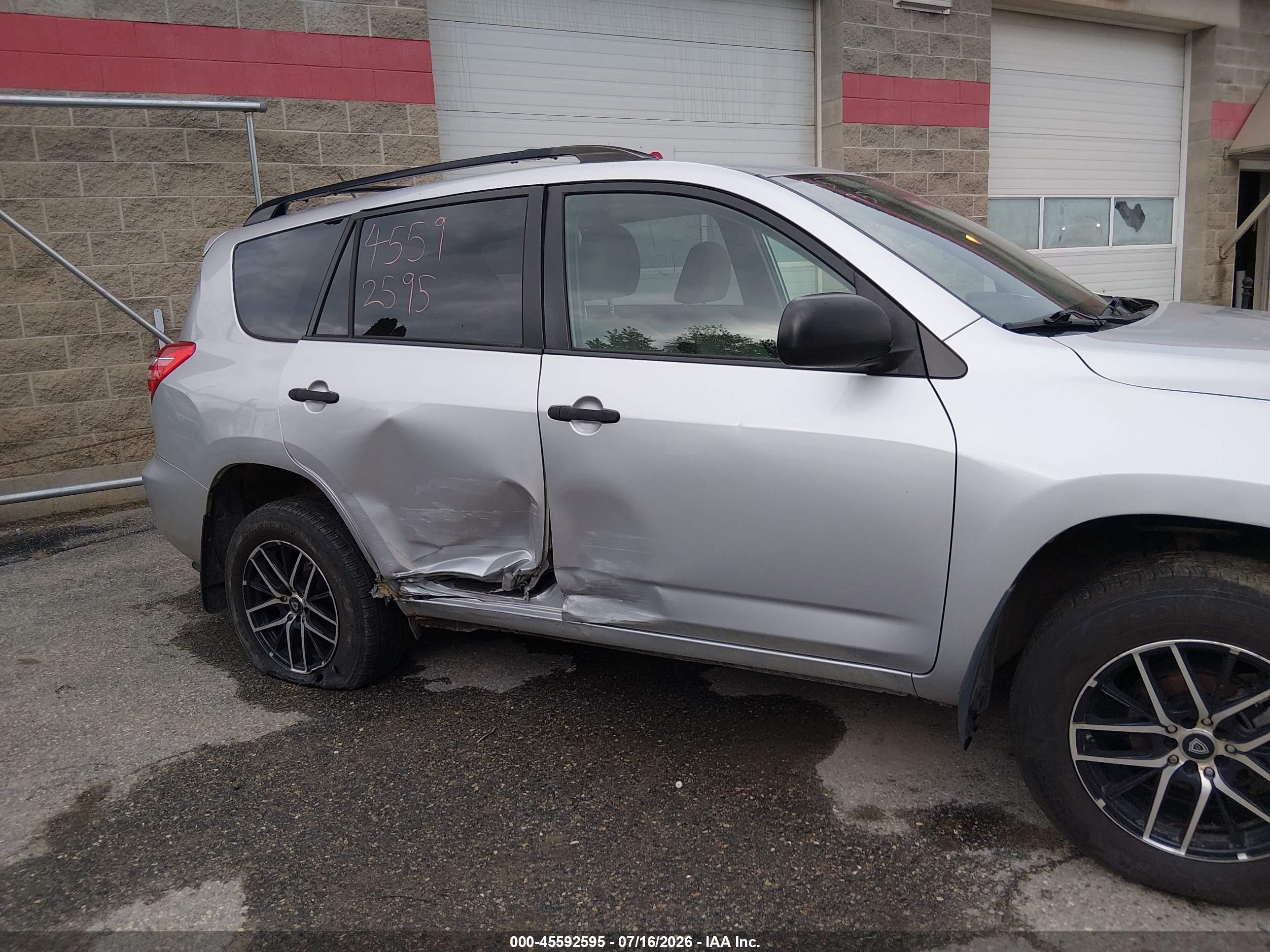 2010 Toyota Rav4   Silver vin: JTMBF4DV5AD029878
