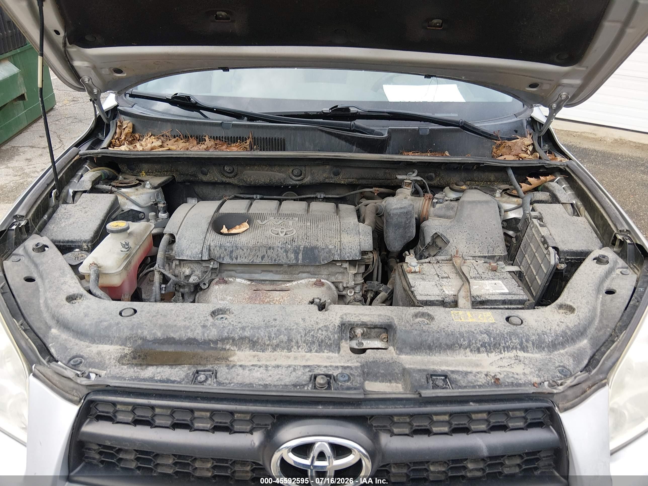2010 Toyota Rav4   Silver vin: JTMBF4DV5AD029878