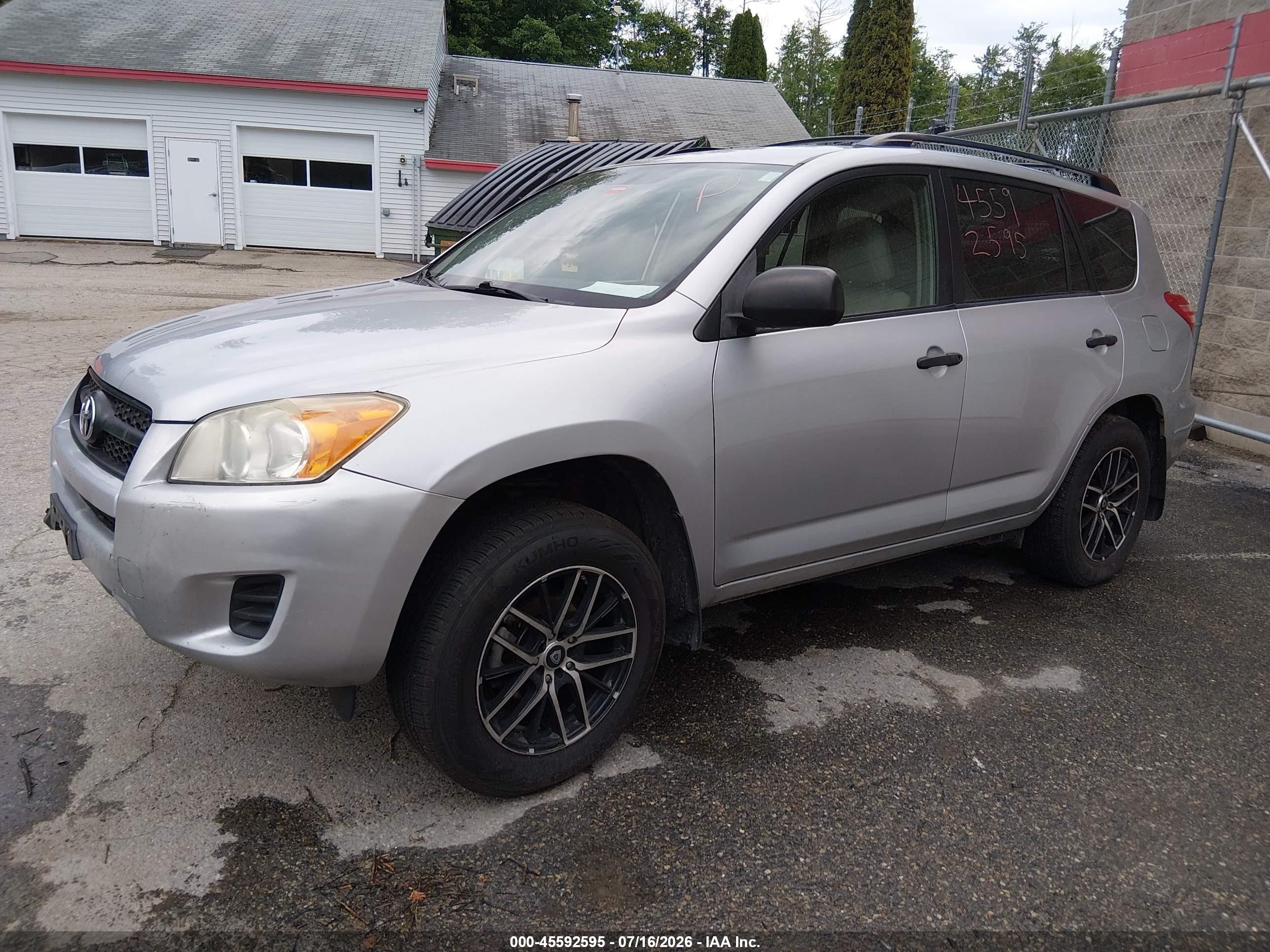 2010 Toyota Rav4   Silver vin: JTMBF4DV5AD029878