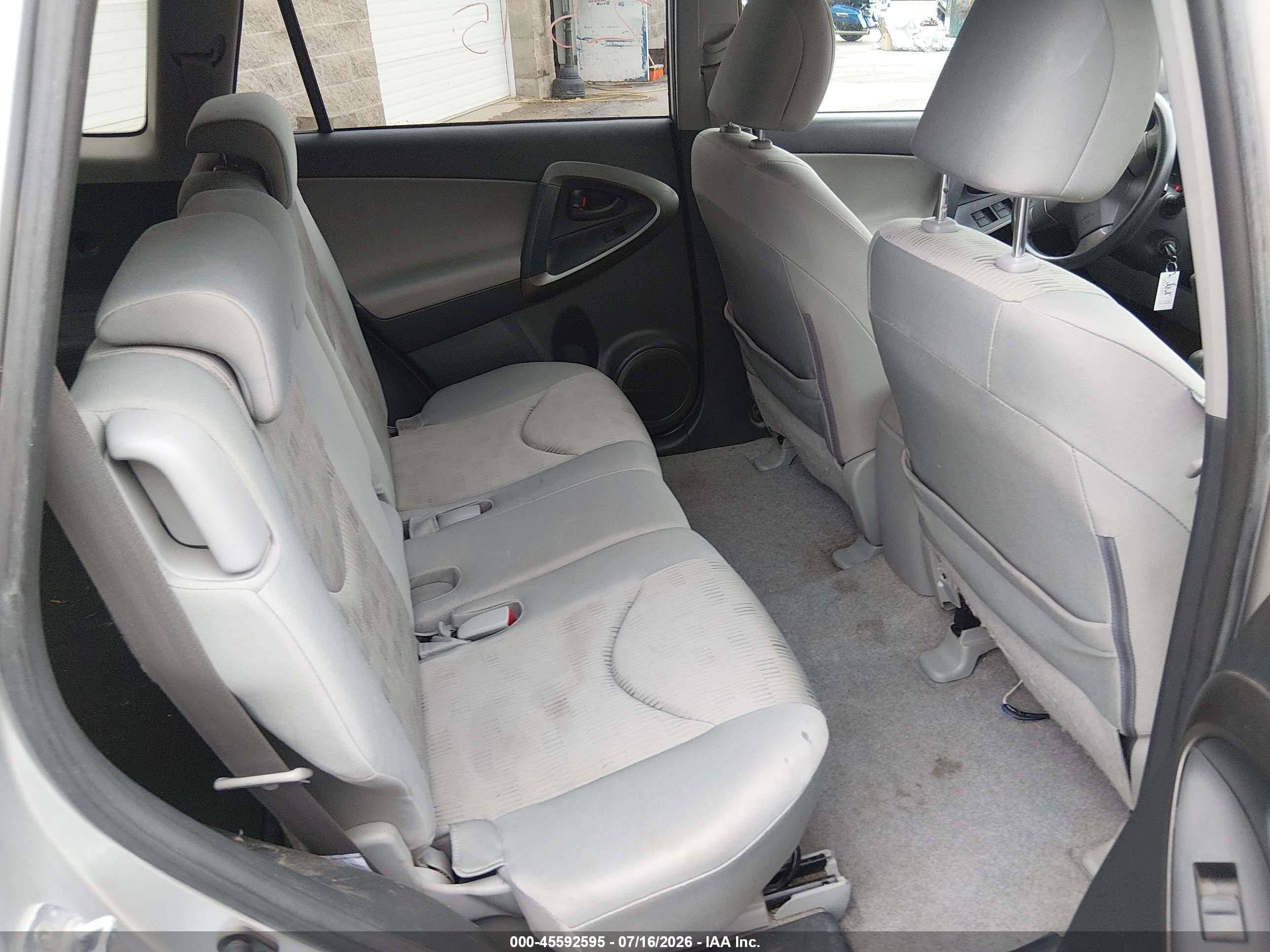 2010 Toyota Rav4   Silver vin: JTMBF4DV5AD029878