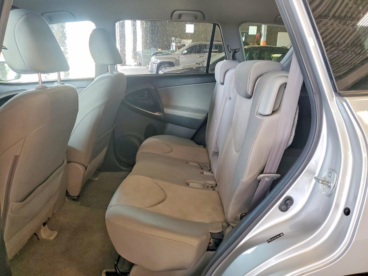 2010 Toyota Rav4 Base Silver vin: JTMBF4DV5AD036670