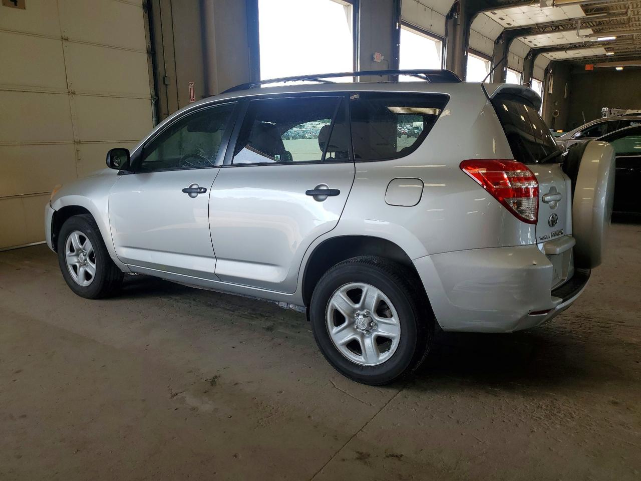 2010 Toyota Rav4 Base Silver vin: JTMBF4DV5AD036670