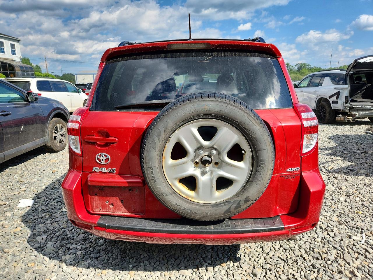 2011 Toyota Rav4 Base Red vin: JTMBF4DV5B5041184