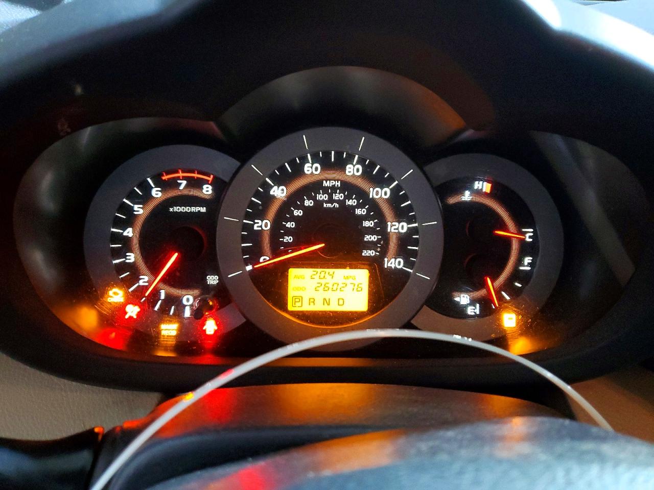 2011 Toyota Rav4 Base Белый vin: JTMBF4DV5B5042920