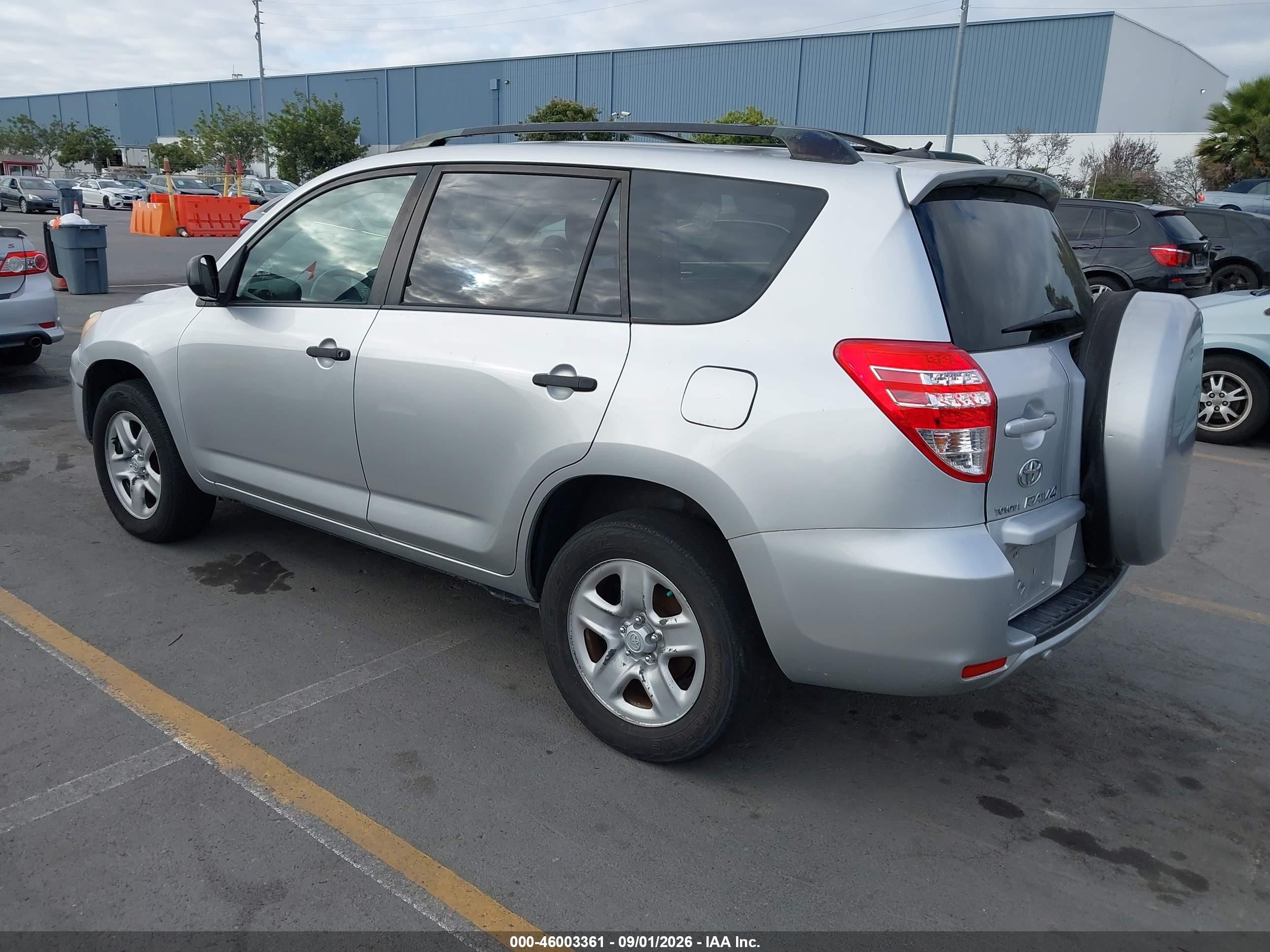 2010 Toyota Rav4   Silver vin: JTMBF4DV6A5018768