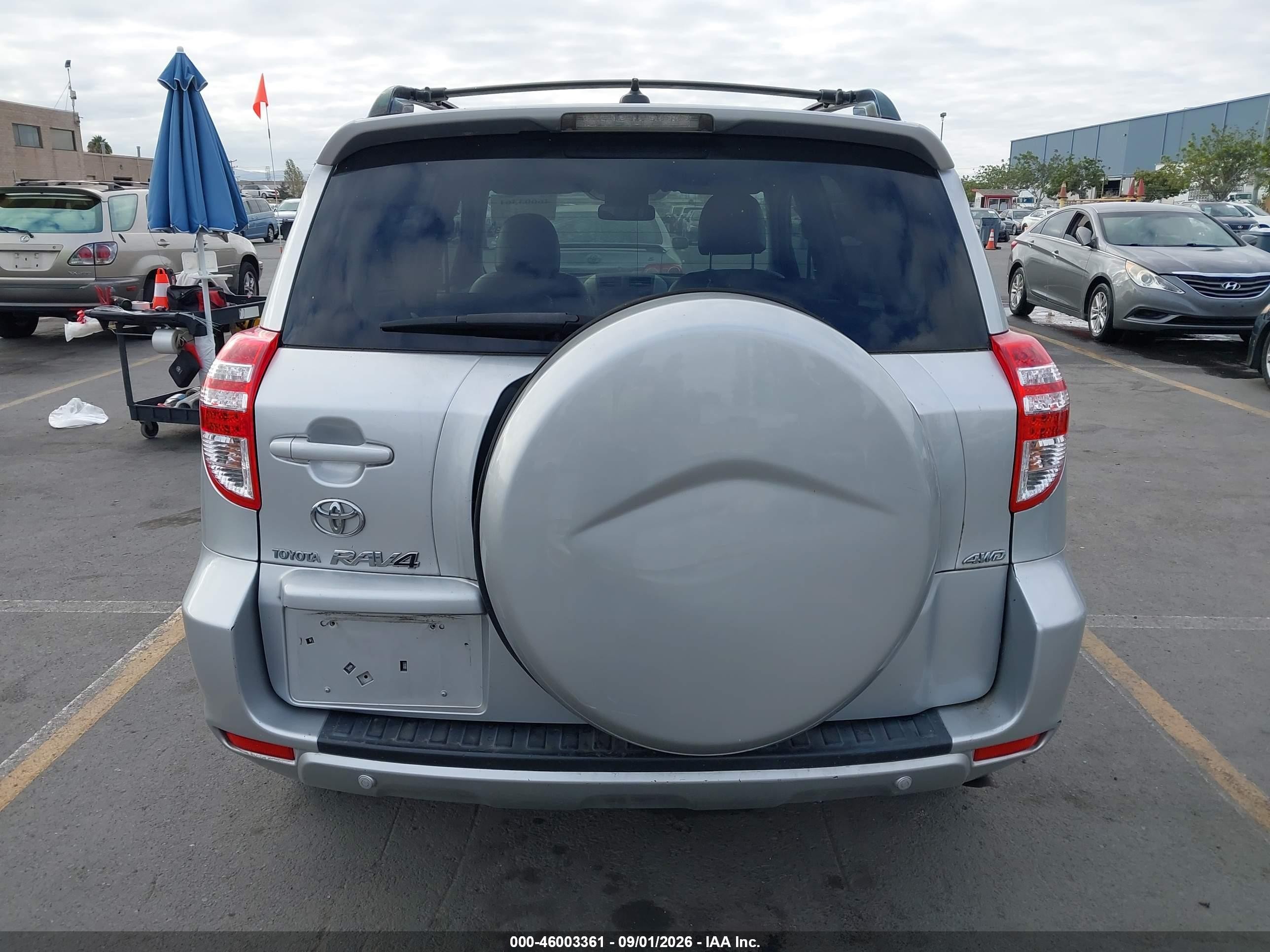 2010 Toyota Rav4   Silver vin: JTMBF4DV6A5018768