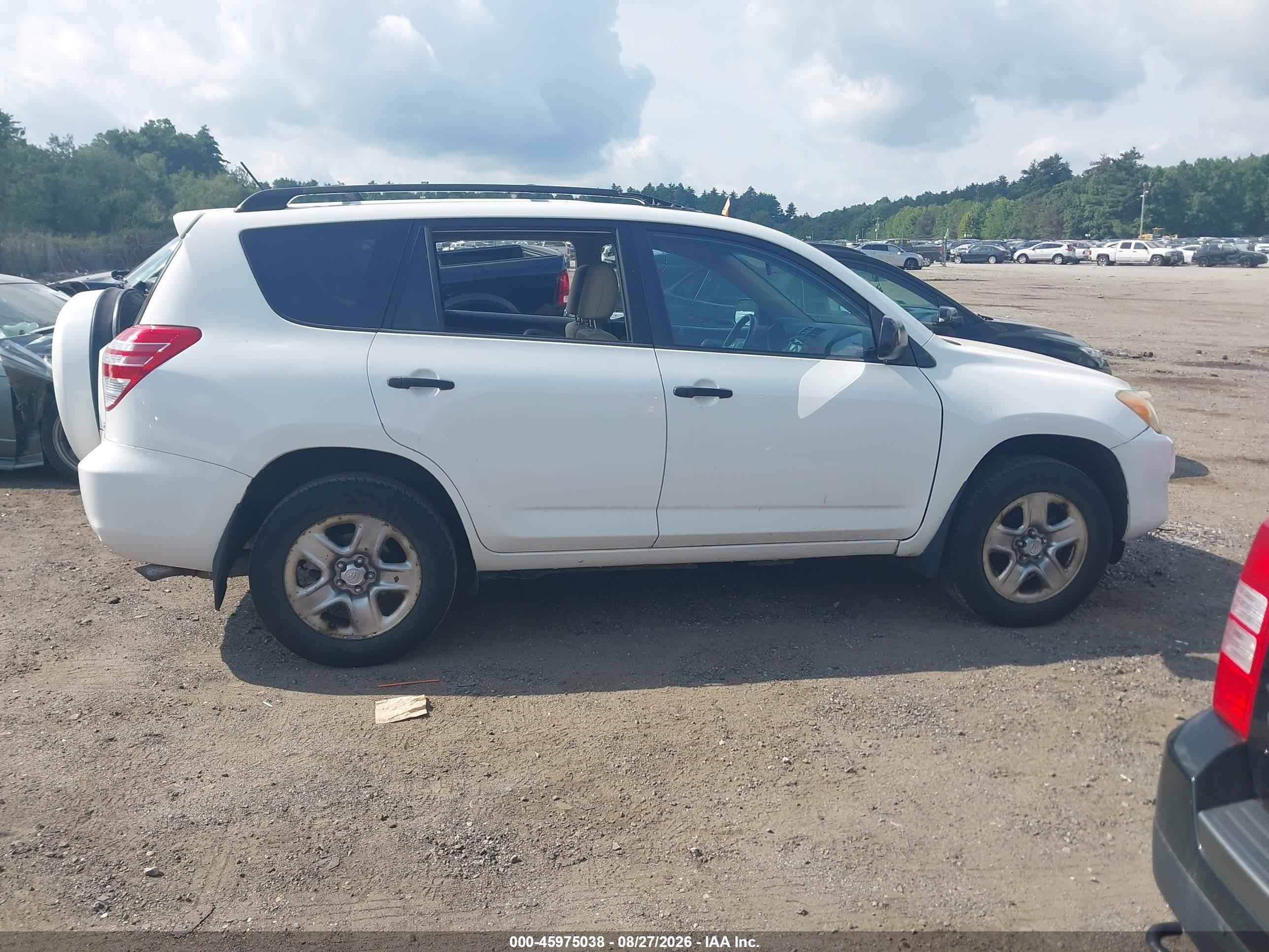 2010 Toyota Rav4   White vin: JTMBF4DV6A5021251
