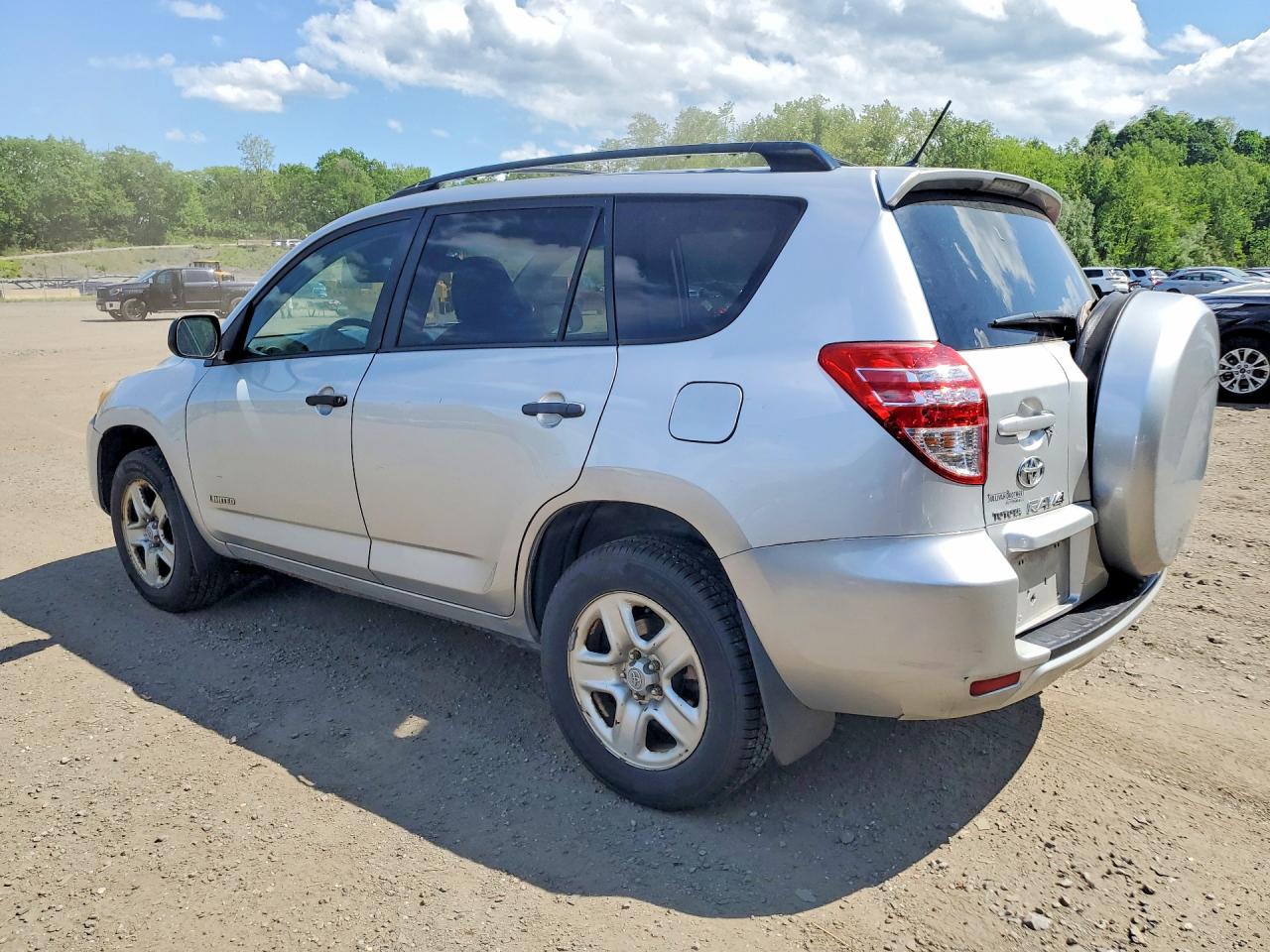 2010 Toyota Rav4 Base Silver vin: JTMBF4DV6AD024513