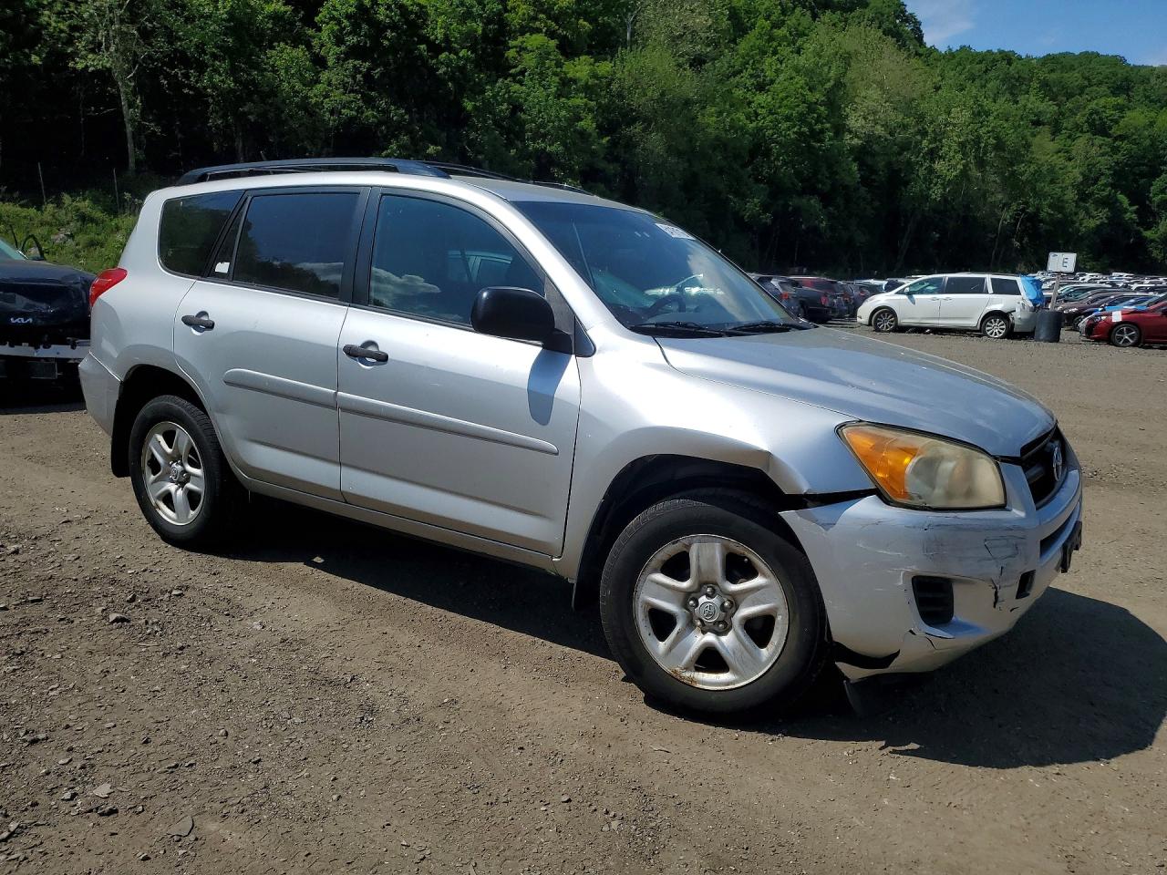 2010 Toyota Rav4 Base Silver vin: JTMBF4DV6AD024513