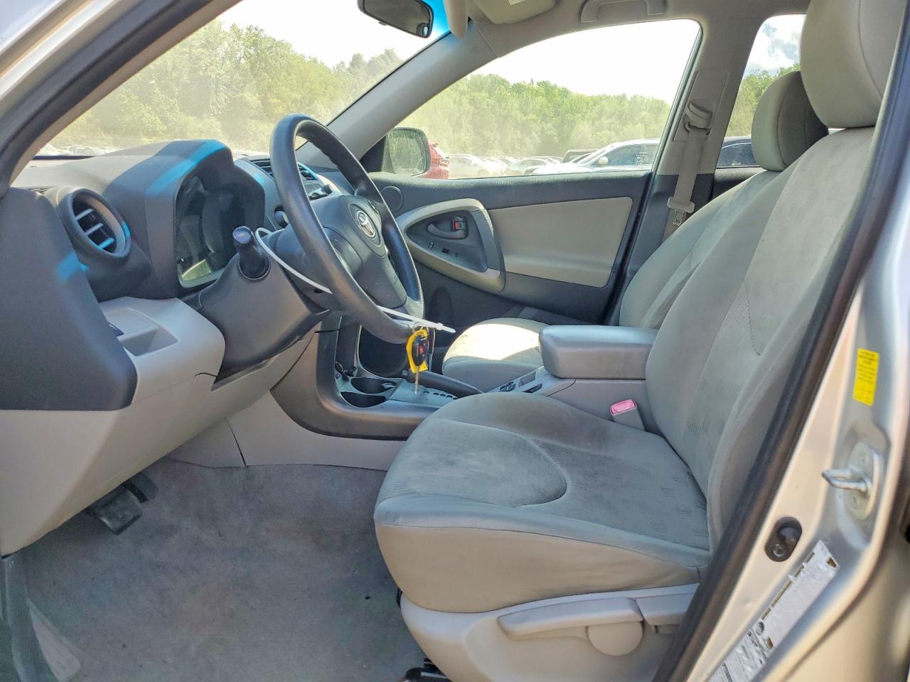 2010 Toyota Rav4 Base Silver vin: JTMBF4DV6AD024513