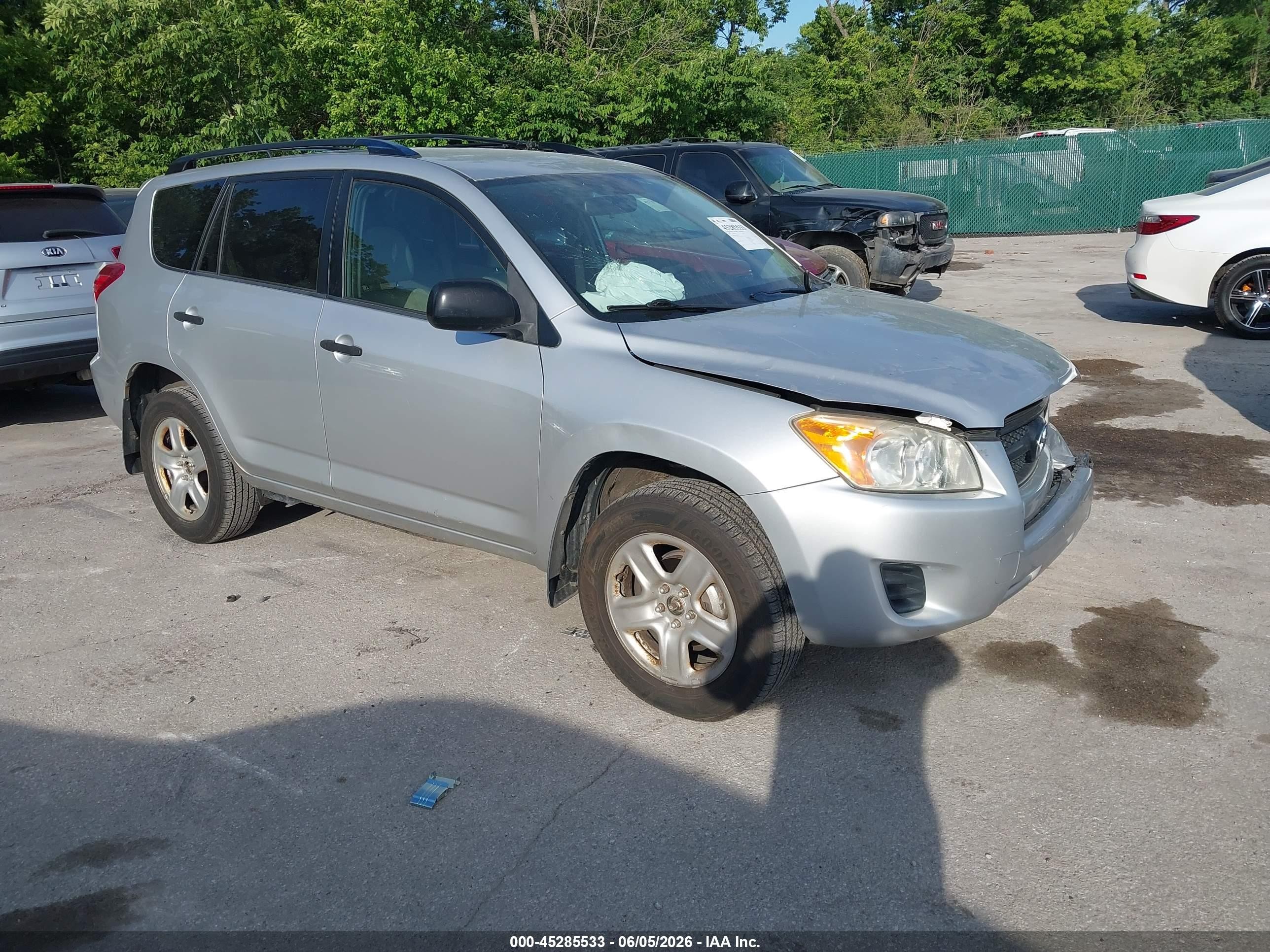 2010 Toyota Rav4   Silver vin: JTMBF4DV6AD031588