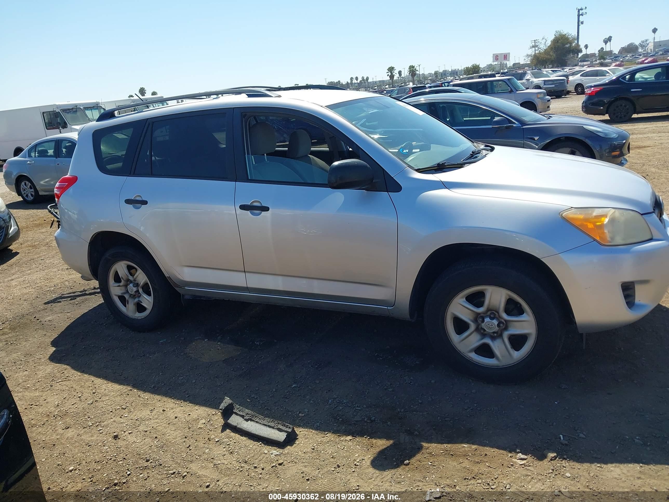 2010 Toyota Rav4   Silver vin: JTMBF4DV6AD032255