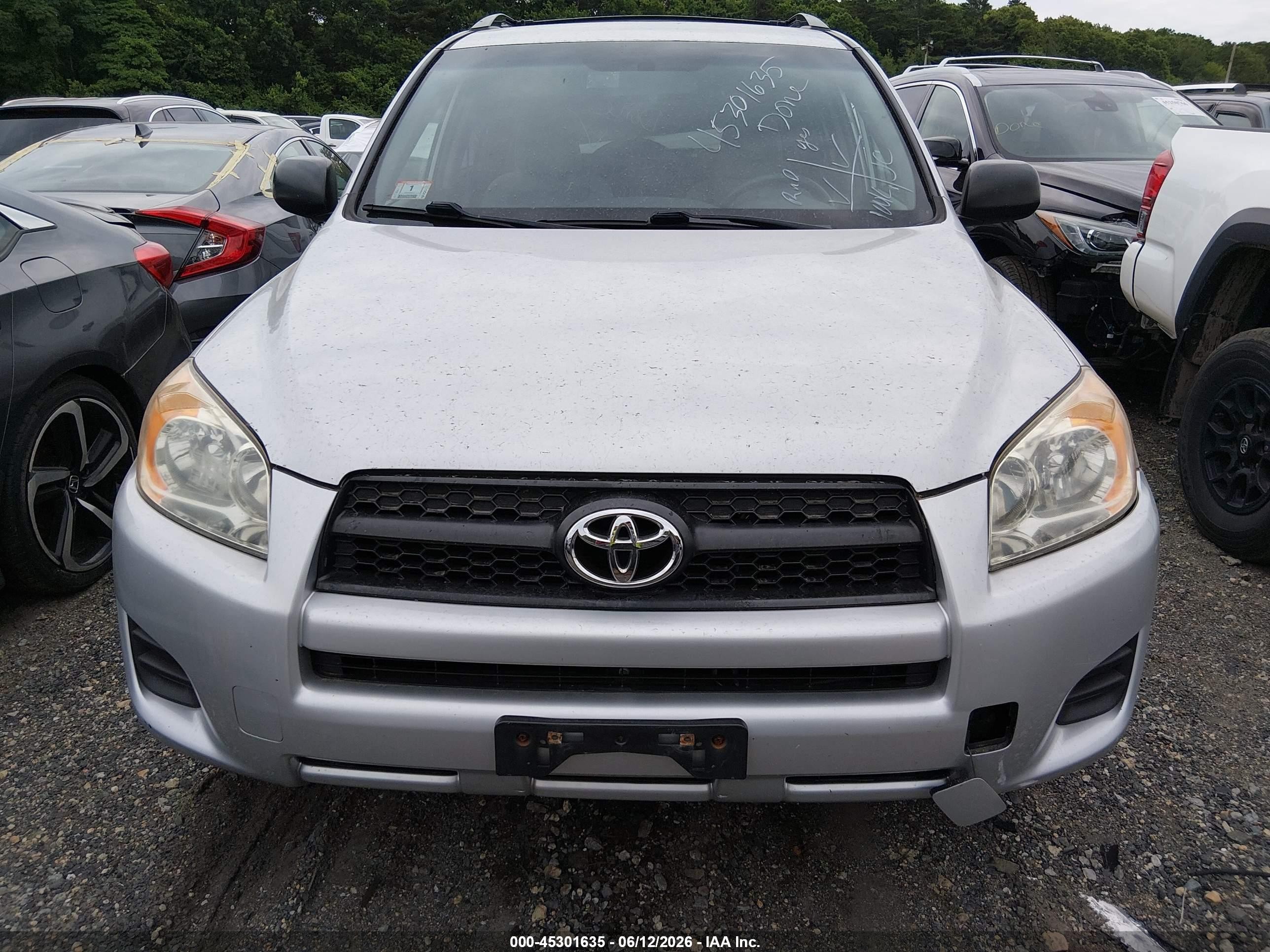 2010 Toyota Rav4 Silver vin: JTMBF4DV6AD036113