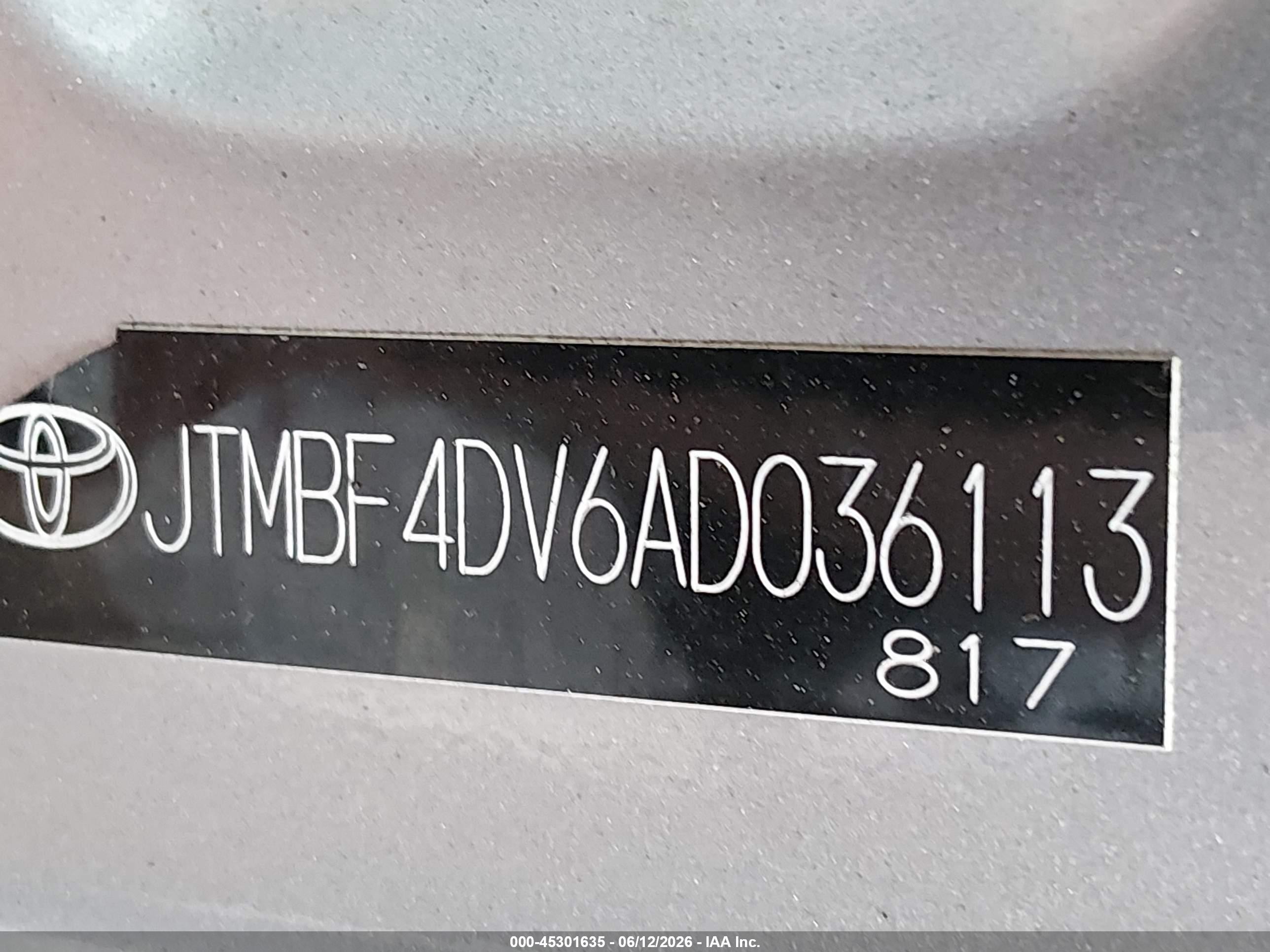 2010 Toyota Rav4 Silver vin: JTMBF4DV6AD036113