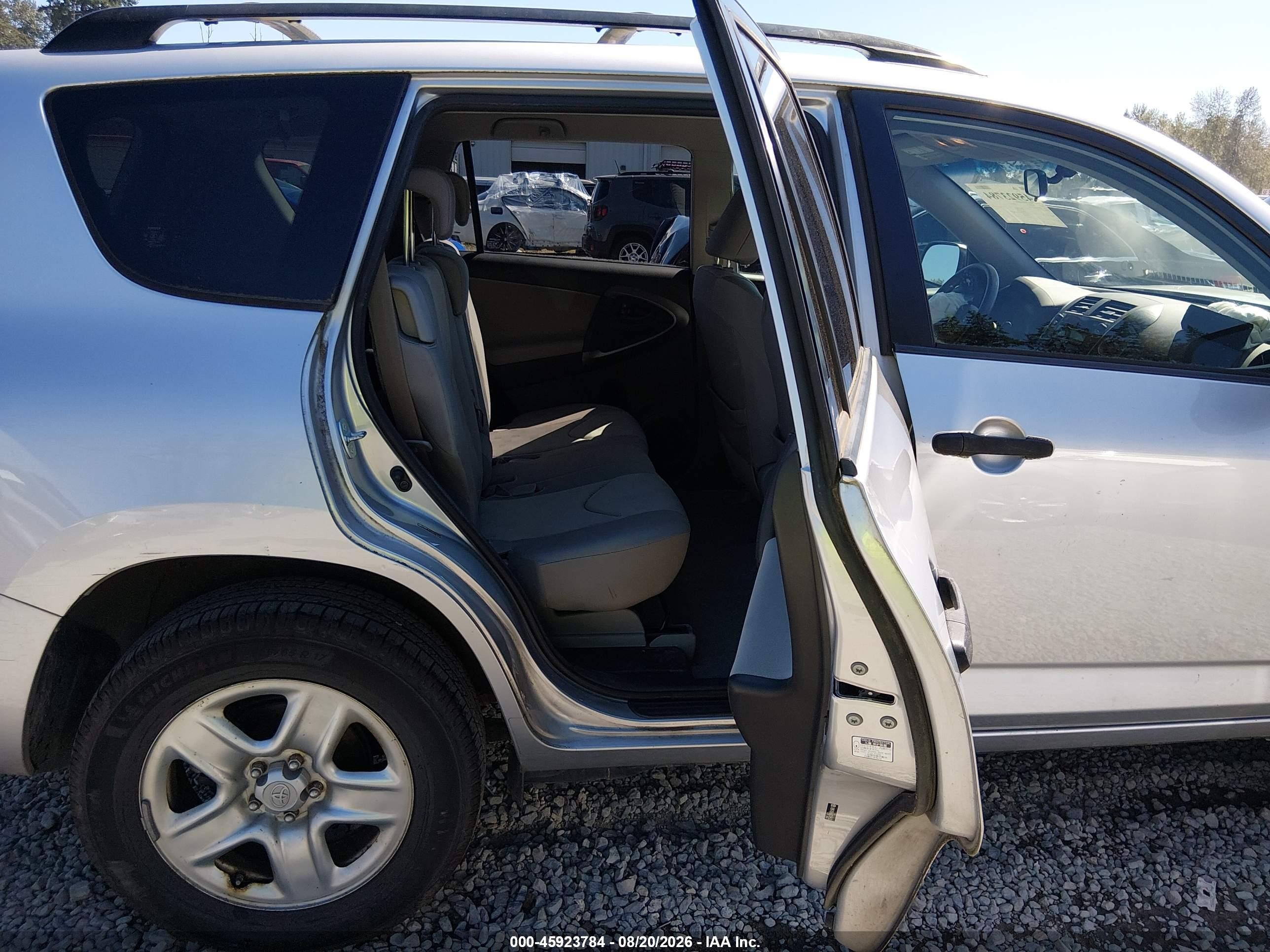 2010 Toyota Rav4   Silver vin: JTMBF4DV6AD038508