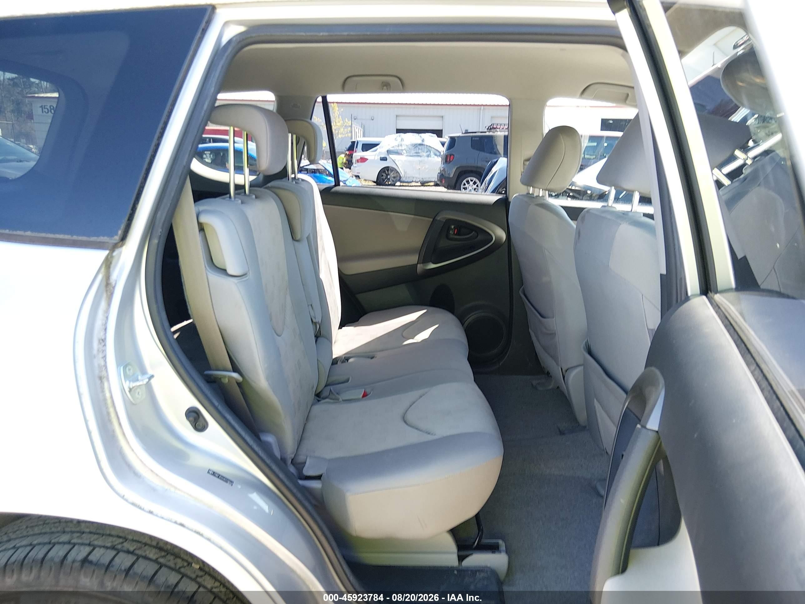 2010 Toyota Rav4   Silver vin: JTMBF4DV6AD038508