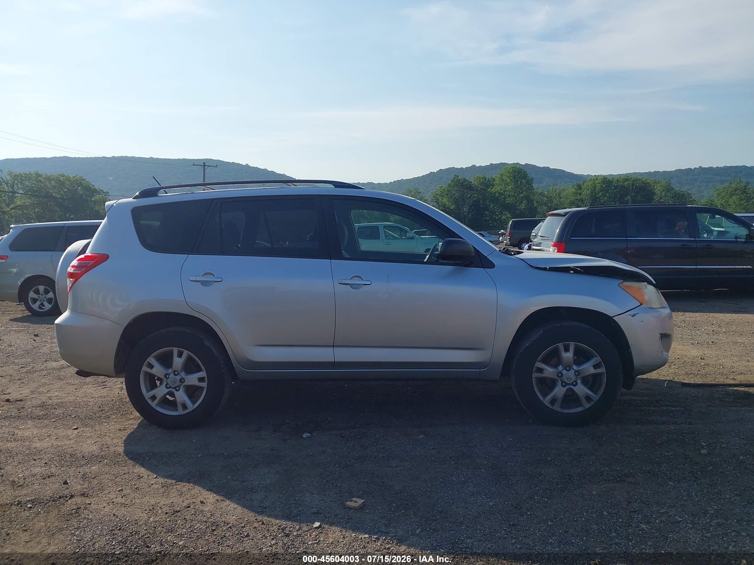 2012 Toyota Rav4 Silver vin: JTMBF4DV6C5051403