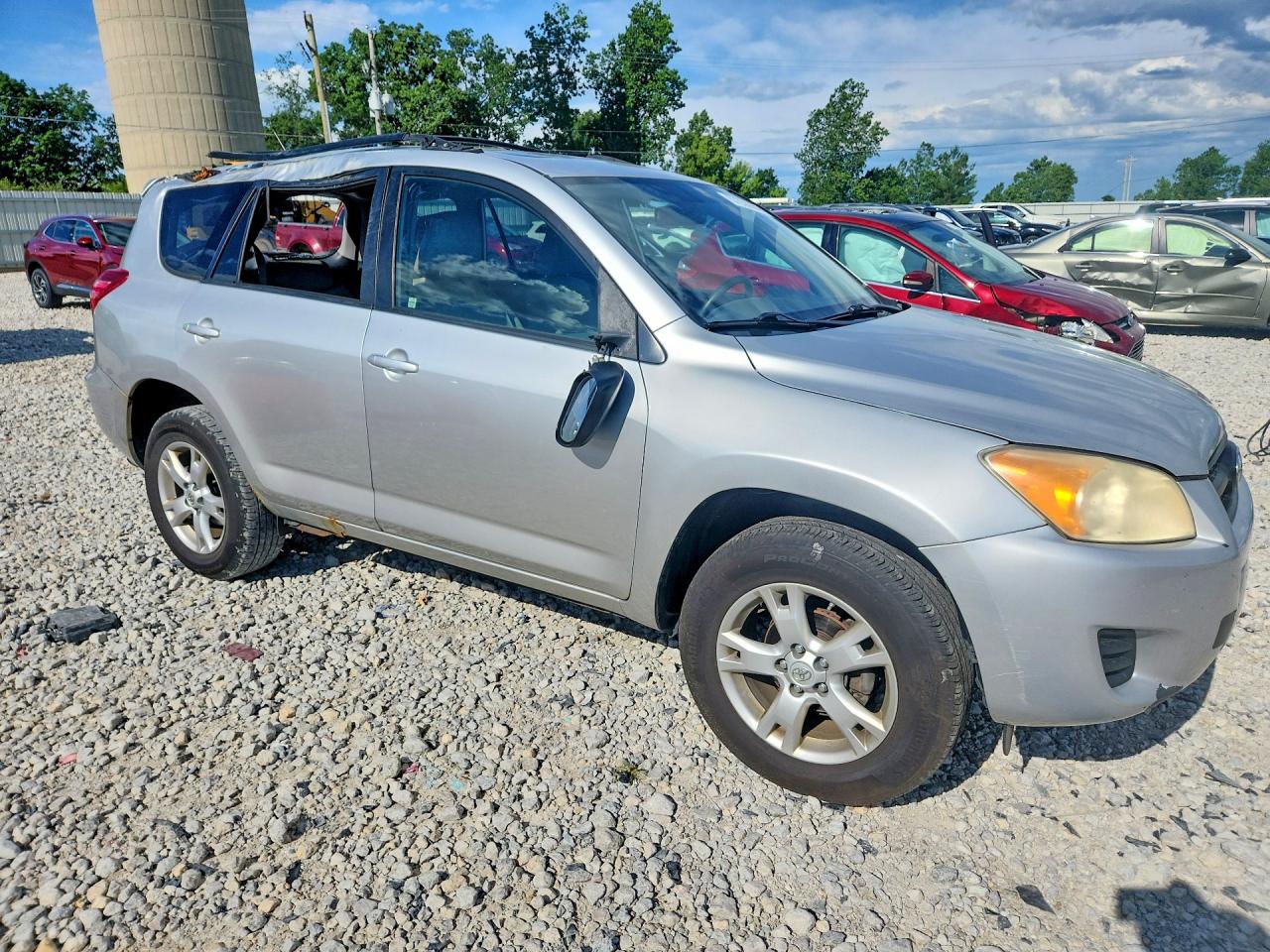 2011 Toyota Rav4 Base Silver vin: JTMBF4DV7B5046175