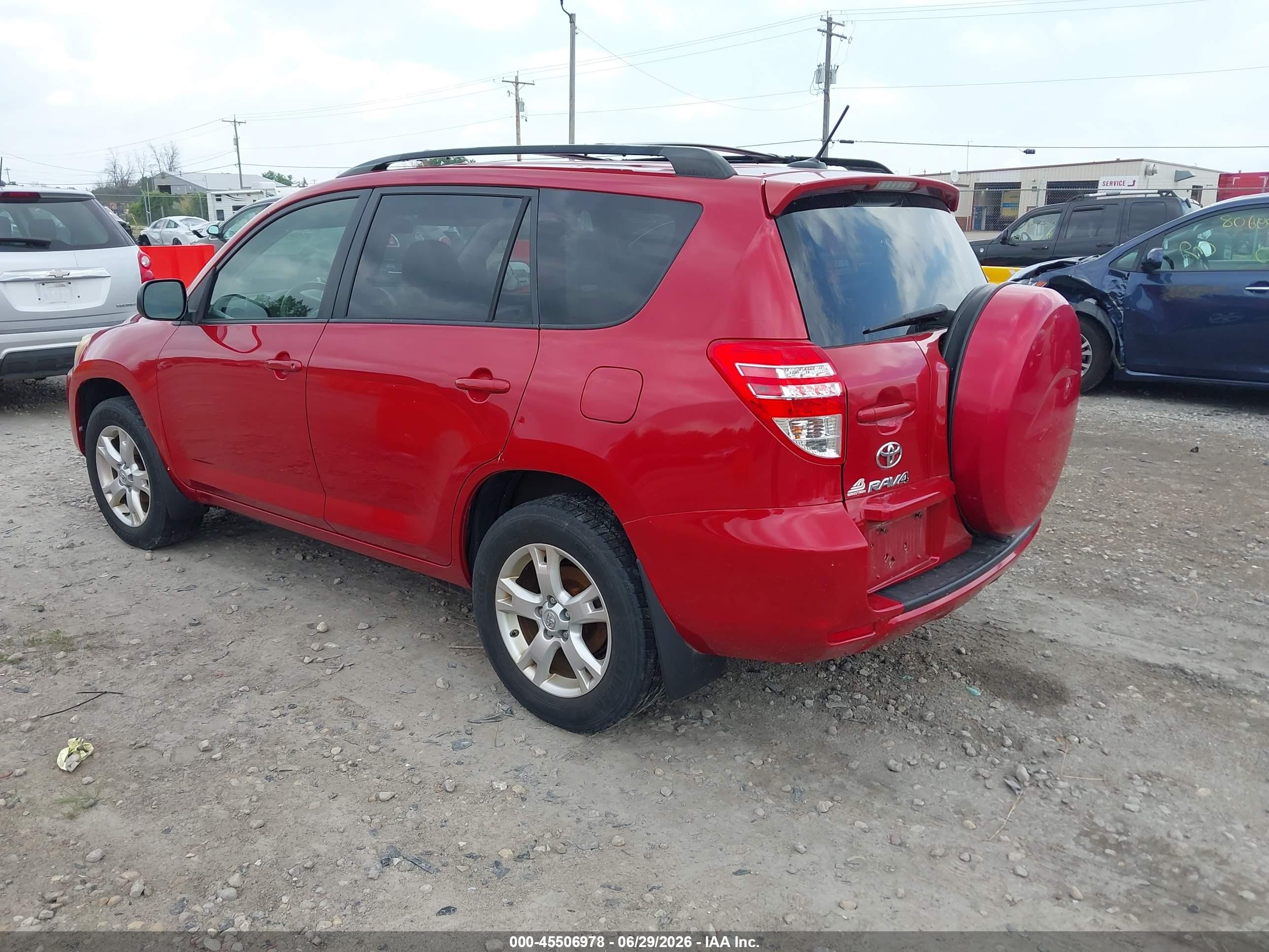 2011 Toyota Rav4   Red vin: JTMBF4DV7B5047357