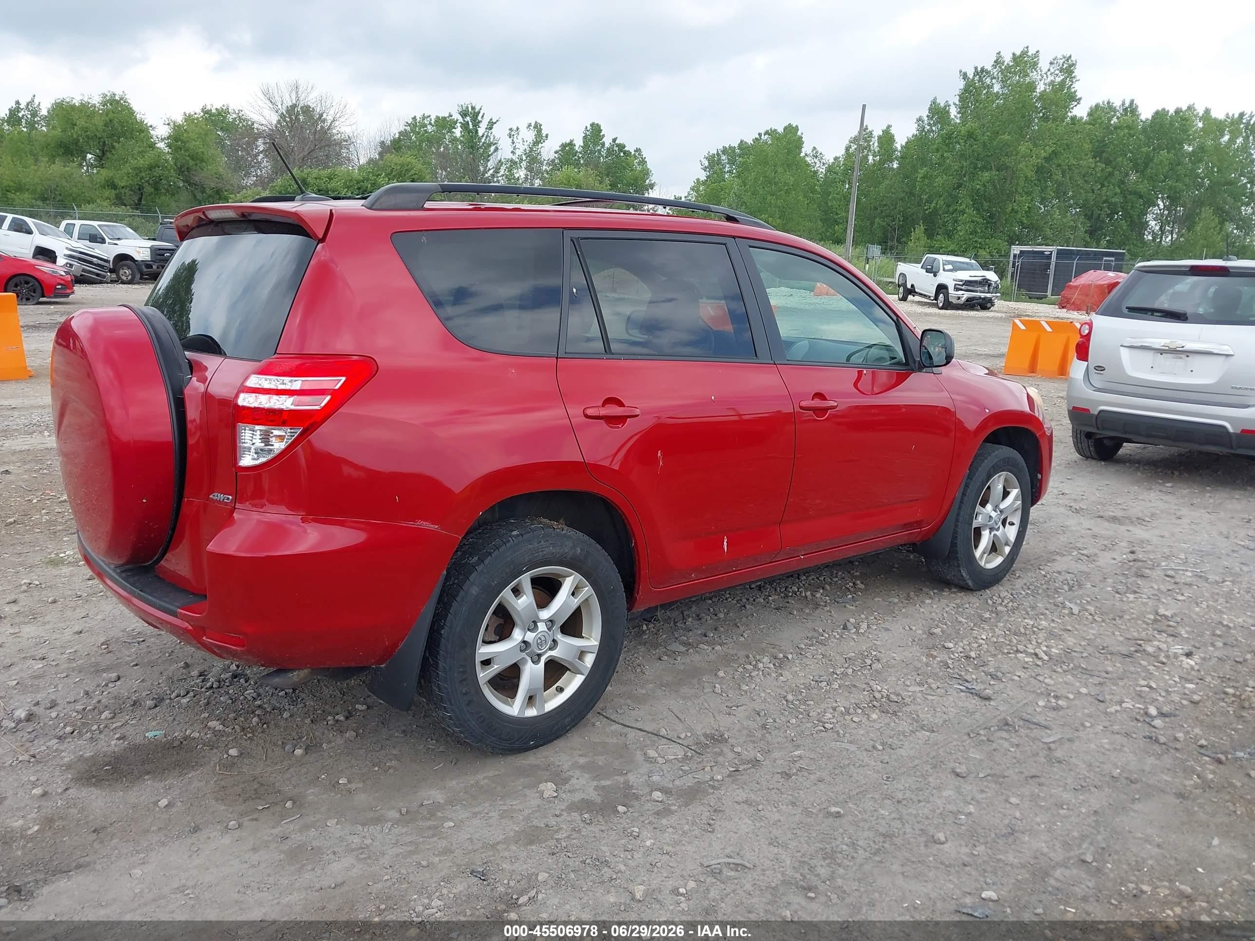 2011 Toyota Rav4   Red vin: JTMBF4DV7B5047357