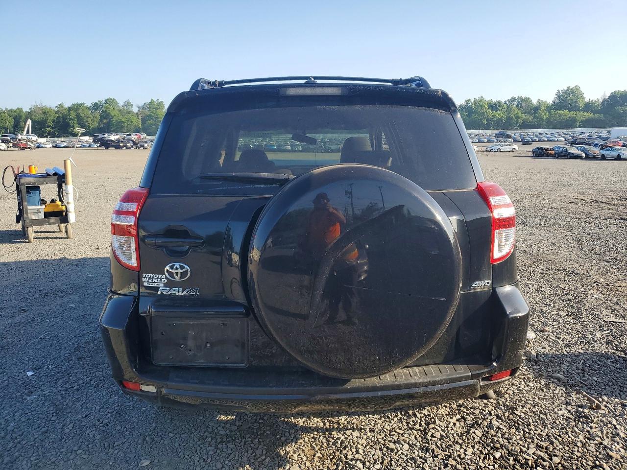 2011 Toyota Rav4 Base Черный vin: JTMBF4DV7BD041791