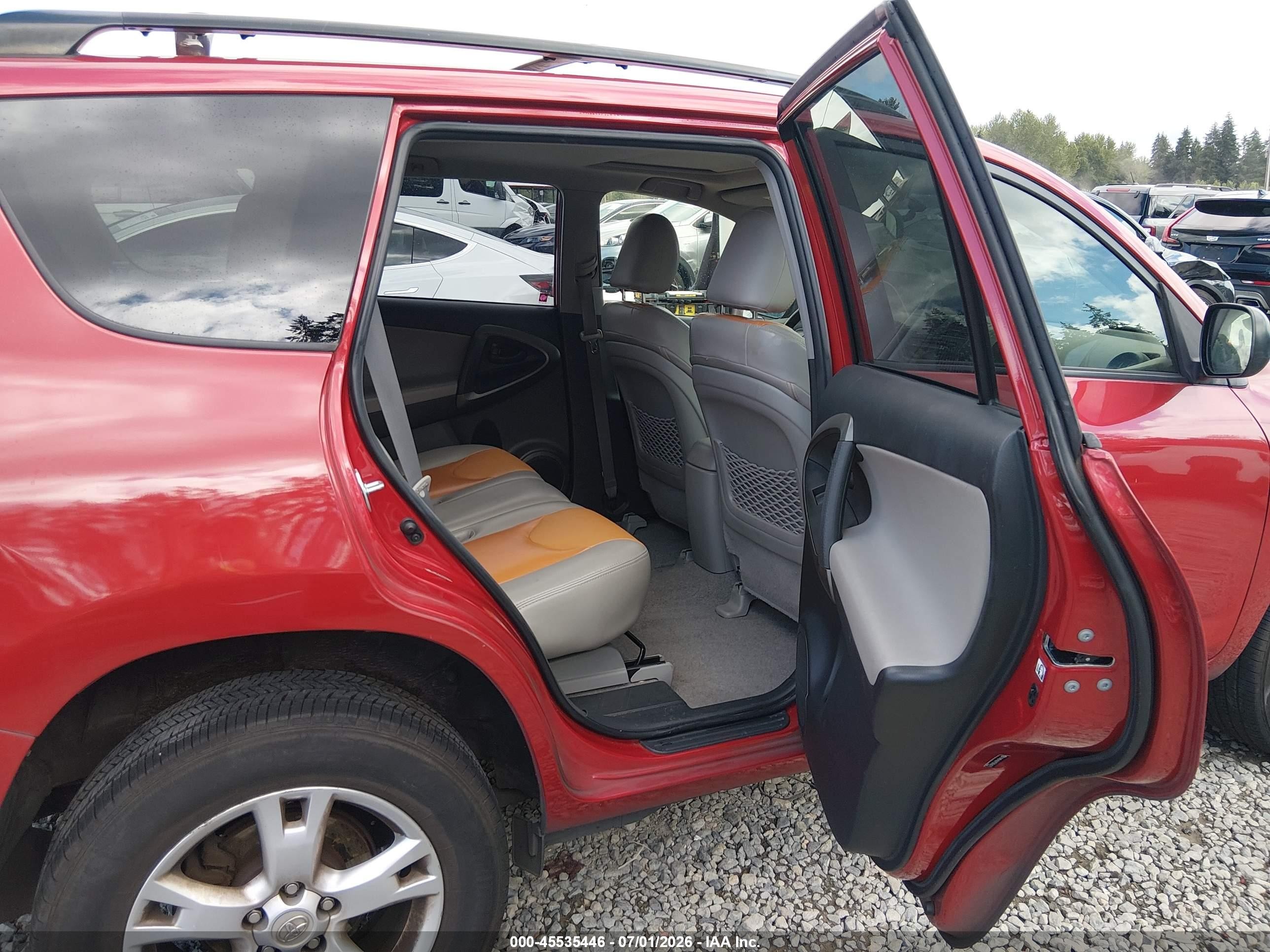 2012 Toyota Rav4   Red vin: JTMBF4DV7C5056111