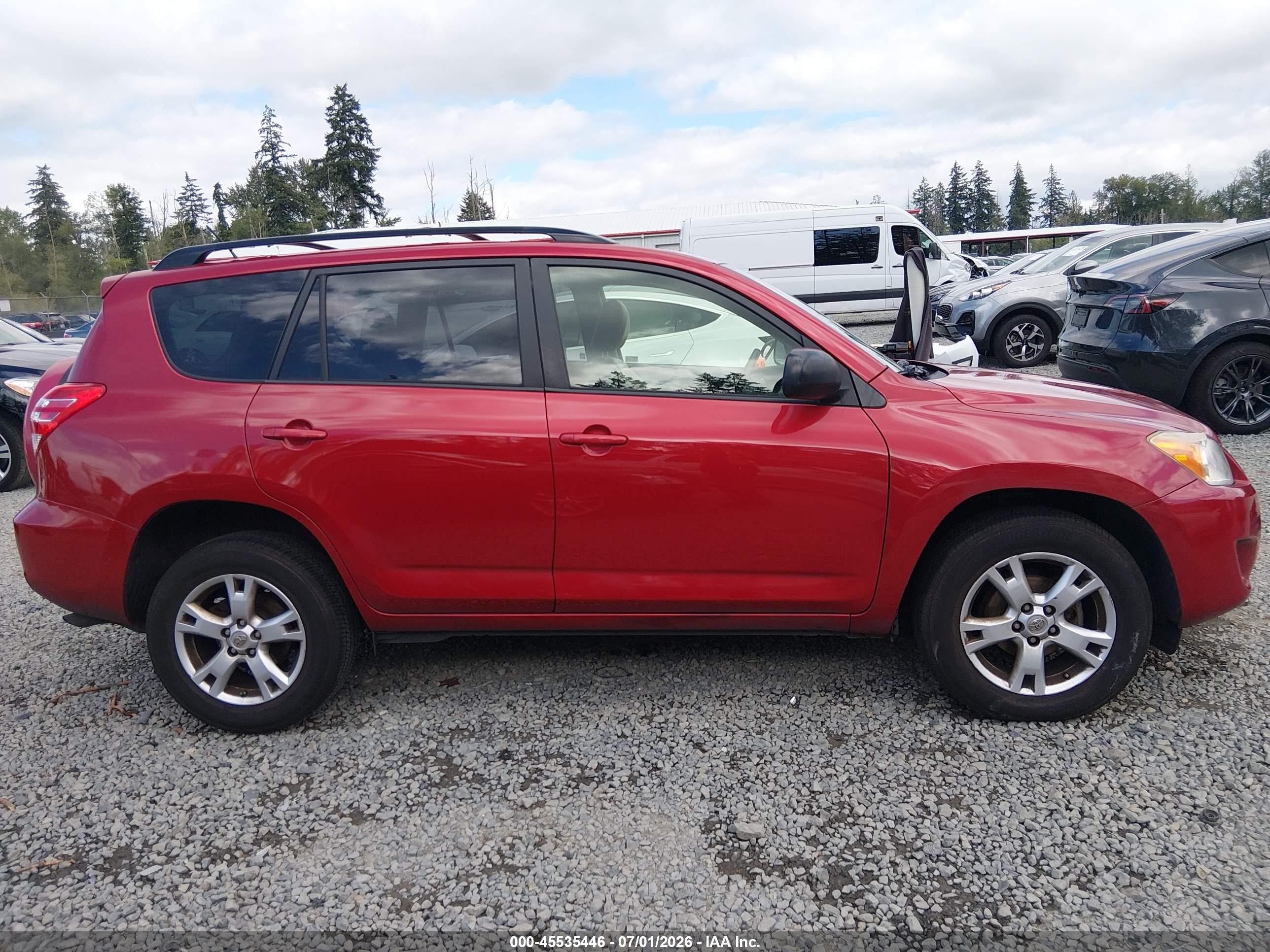 2012 Toyota Rav4   Red vin: JTMBF4DV7C5056111