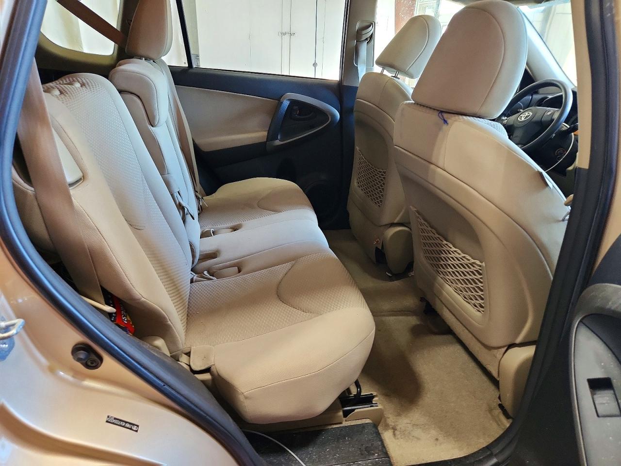 2012 Toyota Rav4 Base Gold vin: JTMBF4DV7CD043204
