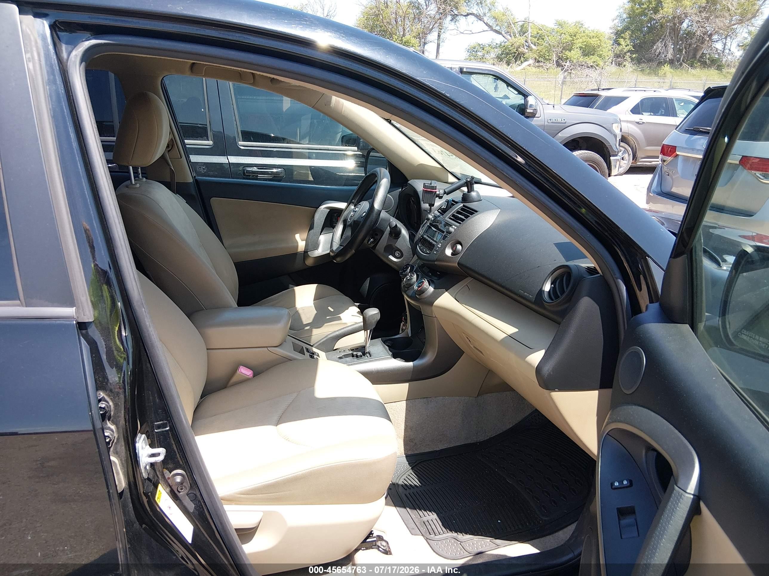 2010 Toyota Rav4   Black vin: JTMBF4DV8A5017976
