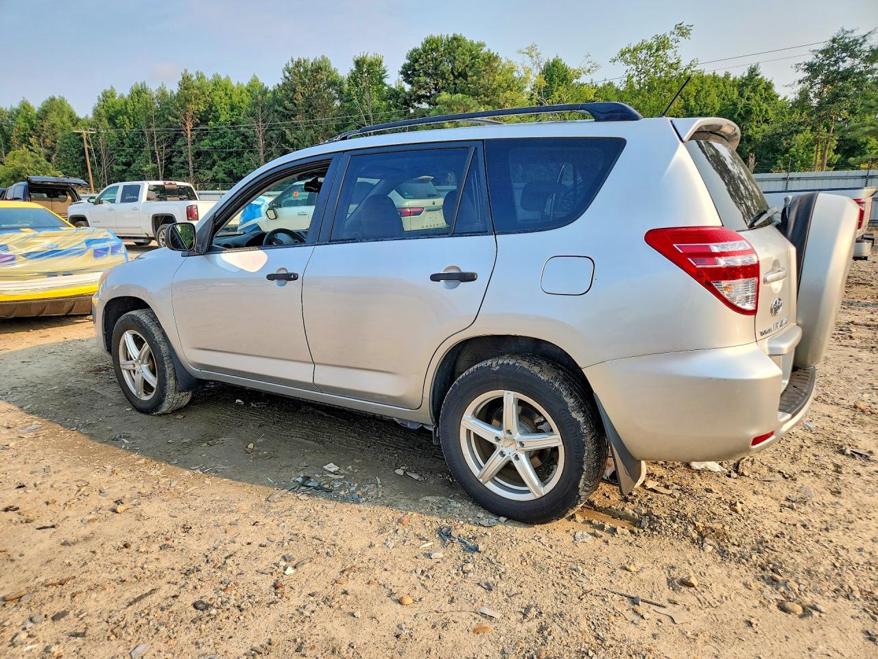 2010 Toyota Rav4 Base Silver vin: JTMBF4DV8AD037263