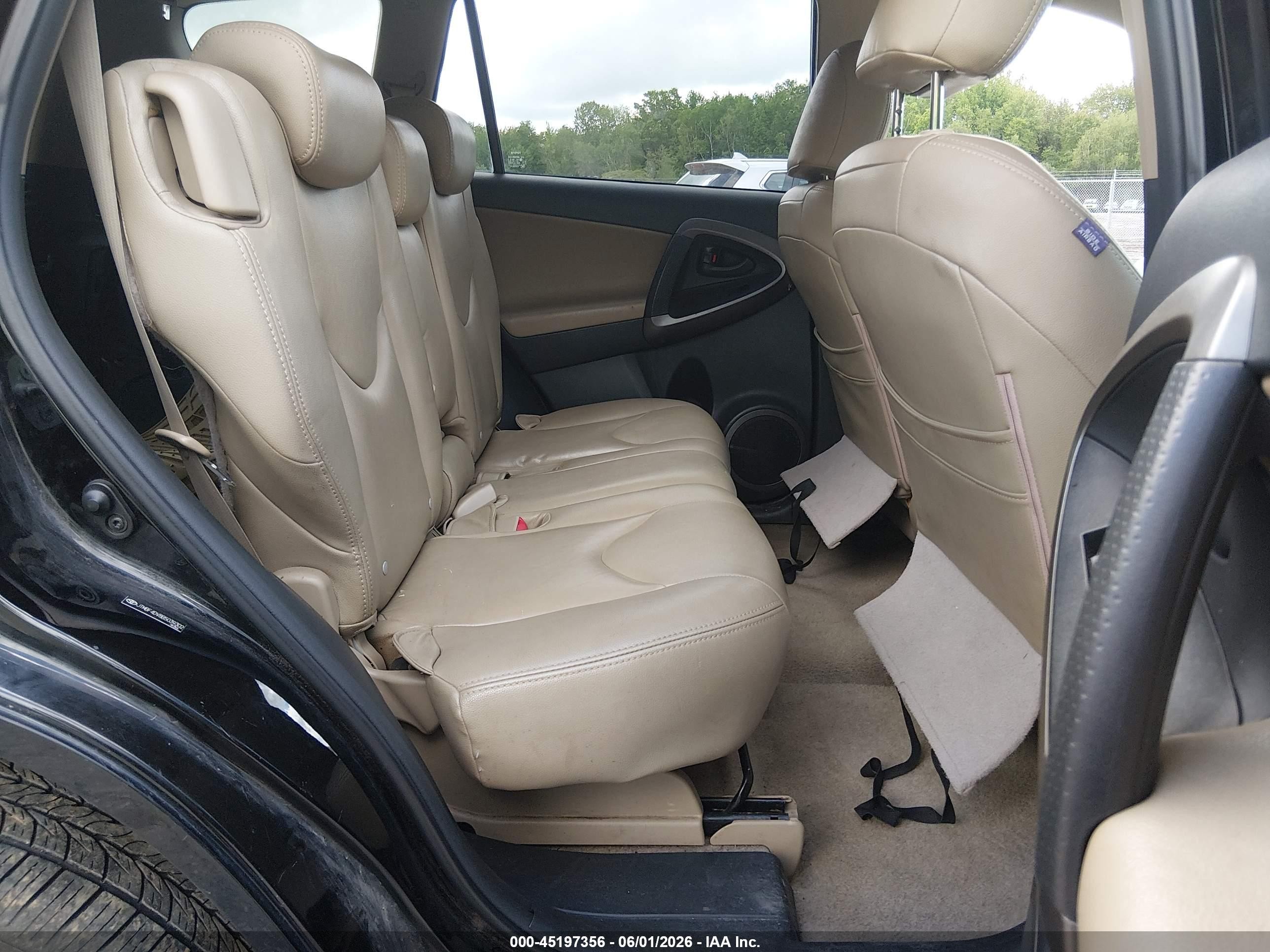 2011 Toyota Rav4   Black vin: JTMBF4DV8B5039302