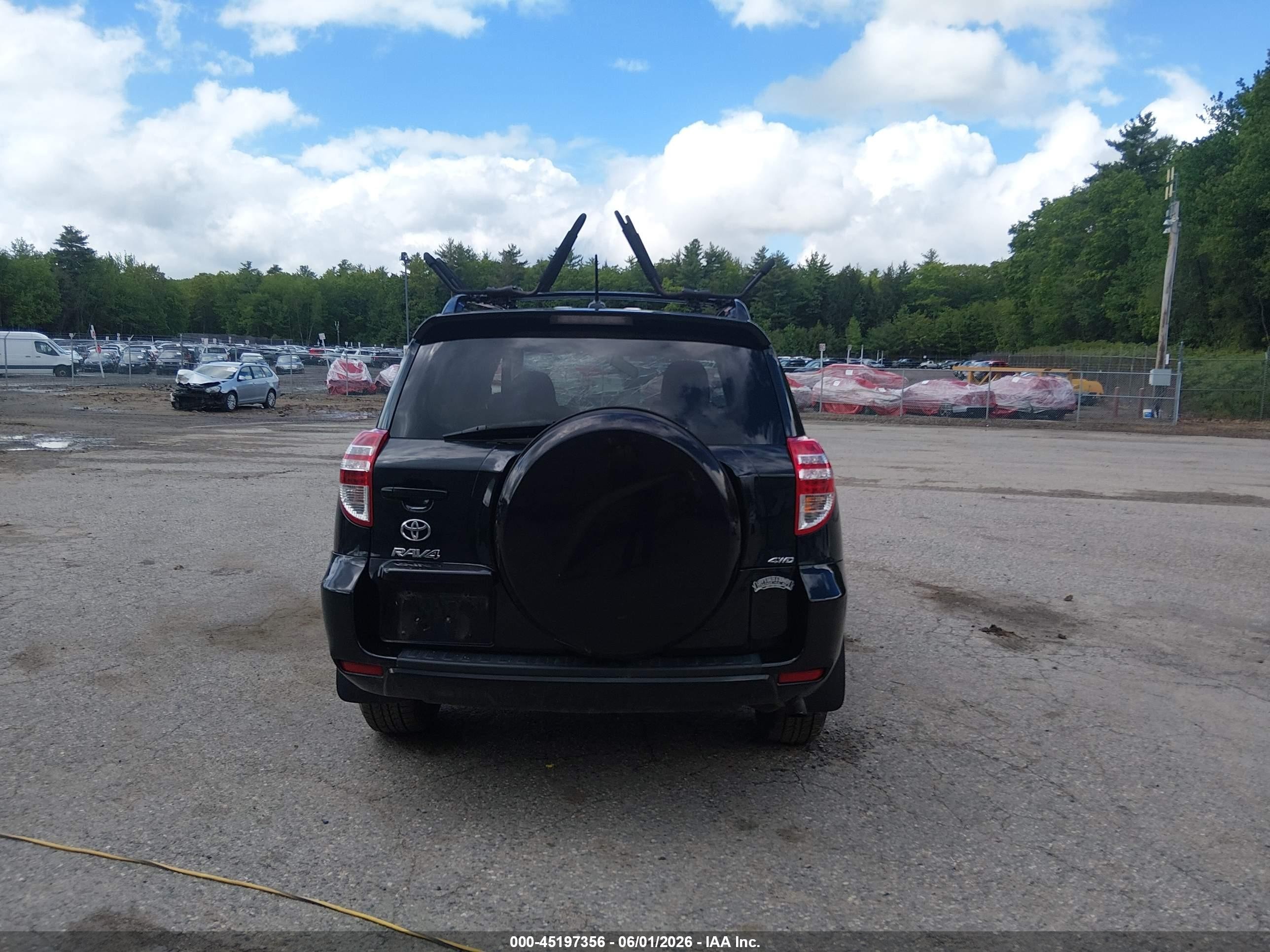 2011 Toyota Rav4   Black vin: JTMBF4DV8B5039302
