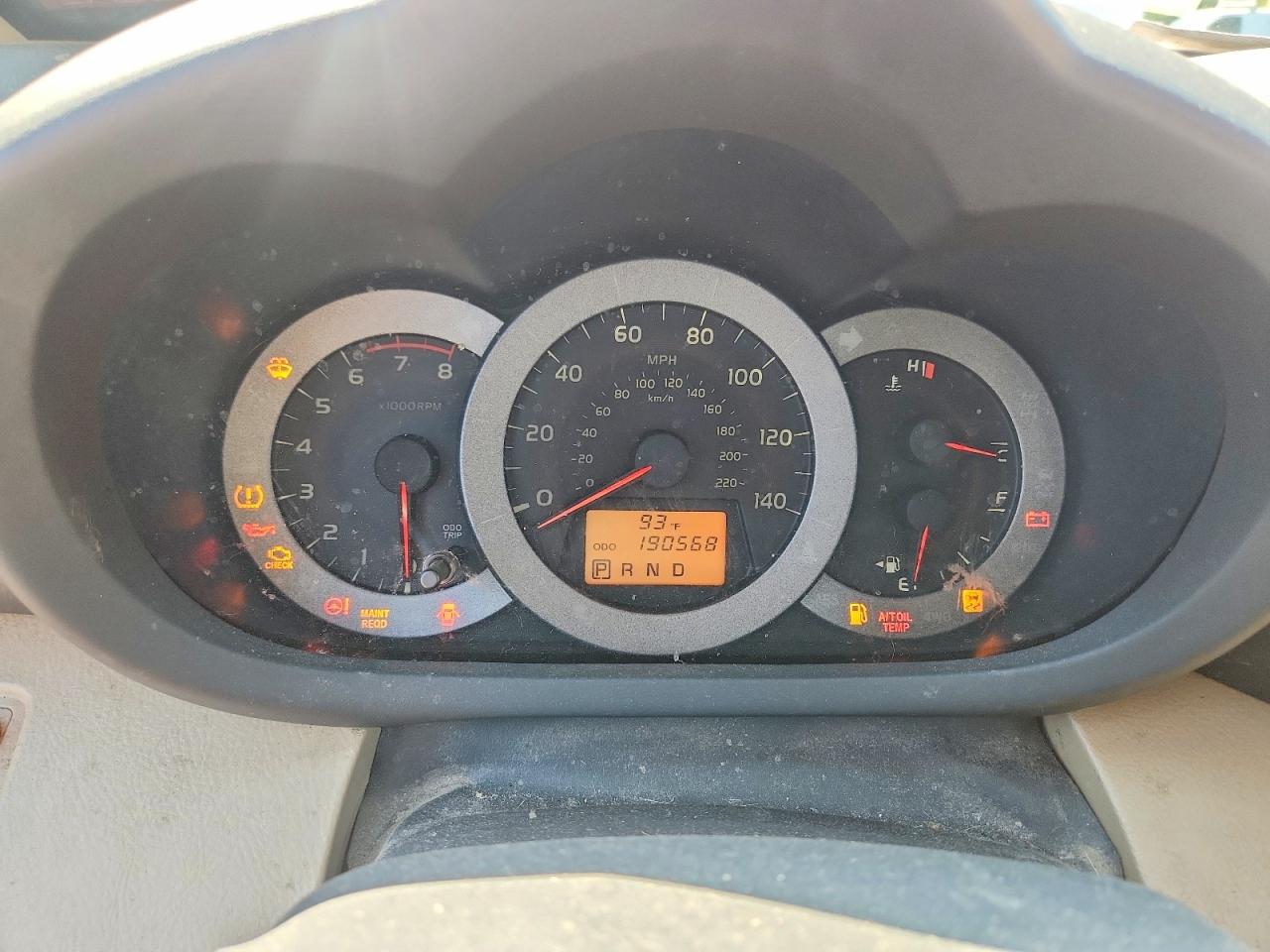 2011 Toyota Rav4 Base Red vin: JTMBF4DV8B5043401