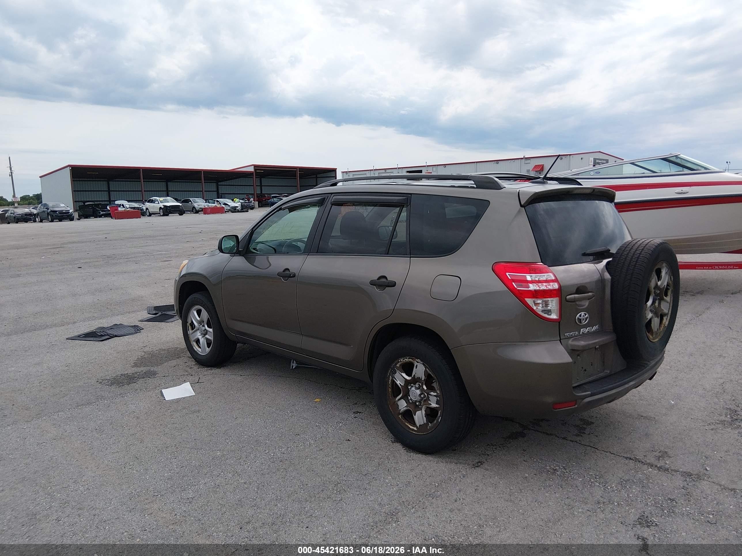 2010 Toyota Rav4   Beige vin: JTMBF4DV9A5026430