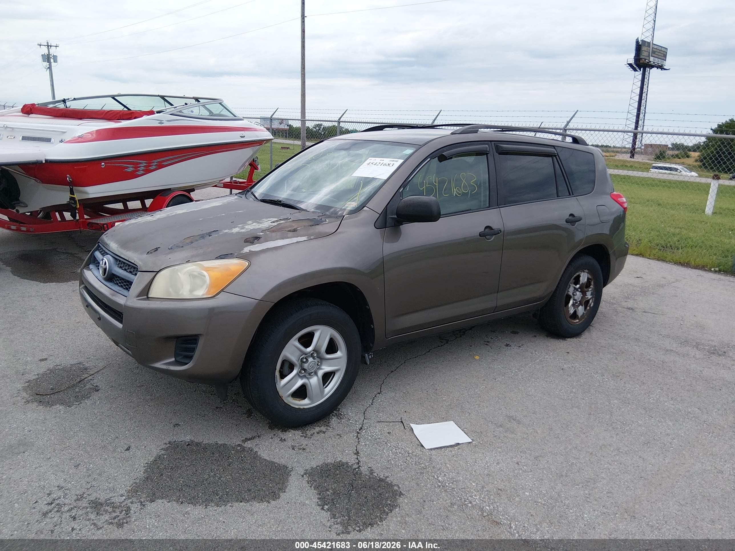 2010 Toyota Rav4   Beige vin: JTMBF4DV9A5026430