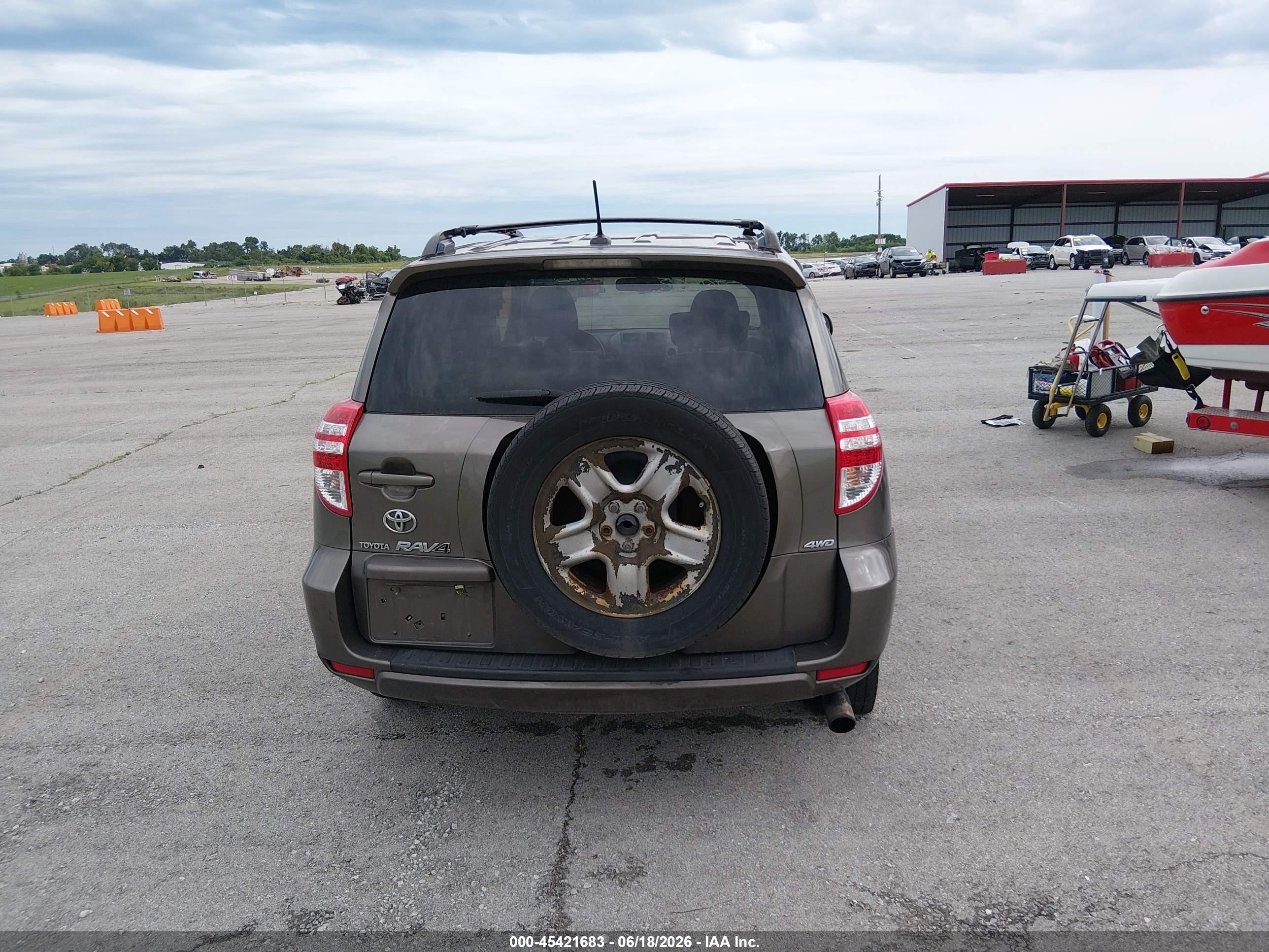 2010 Toyota Rav4   Beige vin: JTMBF4DV9A5026430