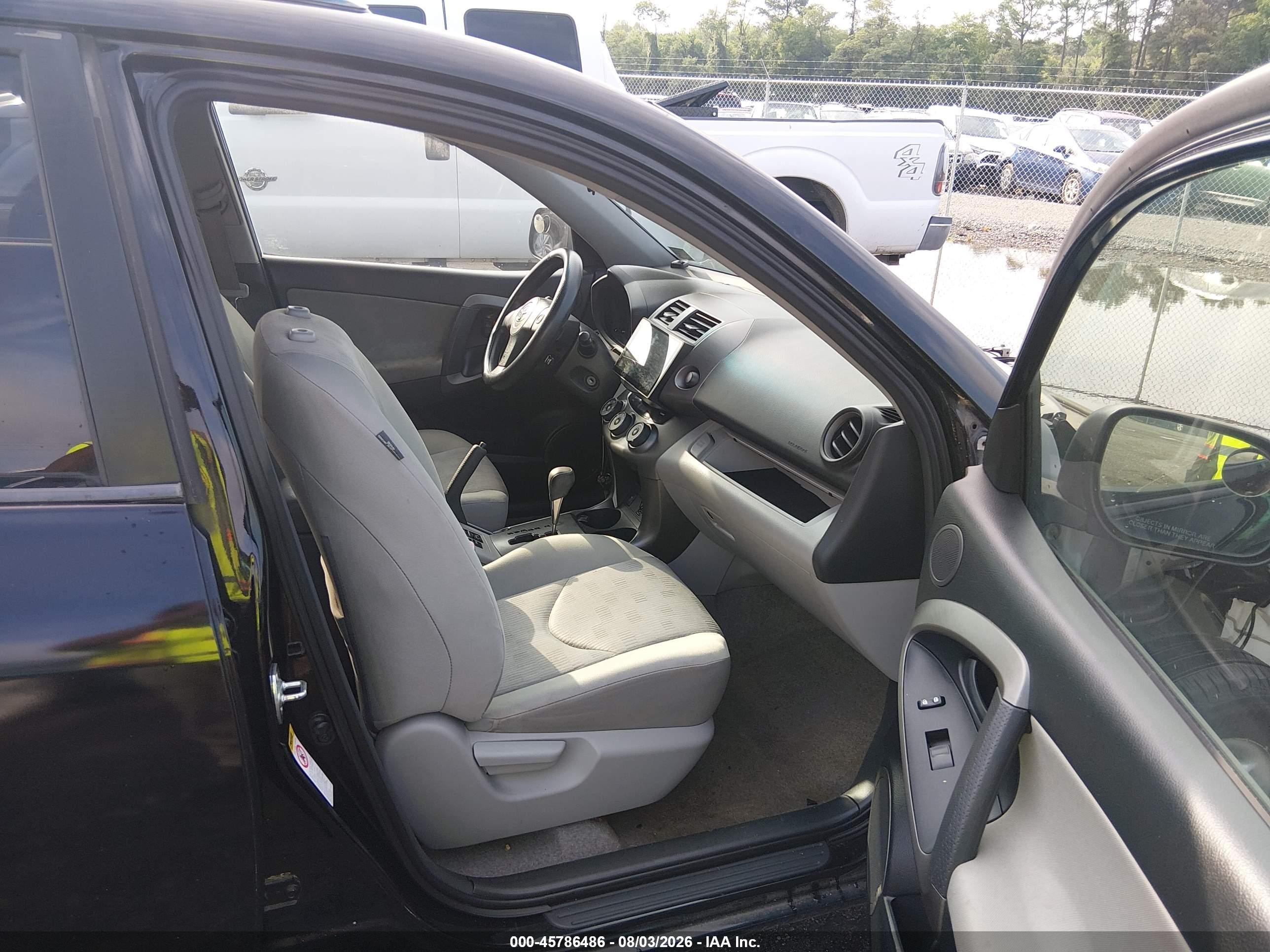 2010 Toyota Rav4   Black vin: JTMBF4DV9A5027027