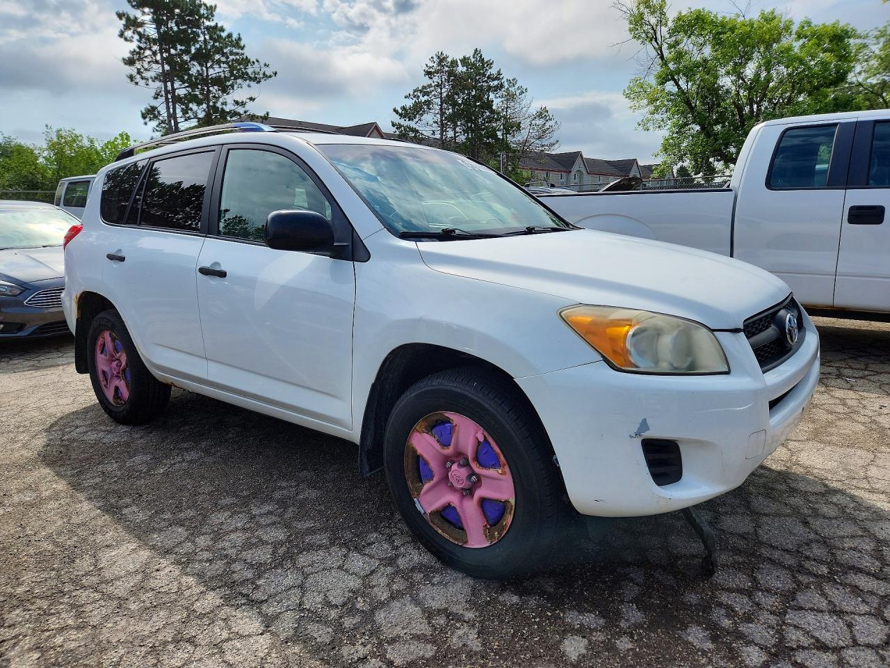 2010 Toyota Rav4 Base White vin: JTMBF4DV9AD022500
