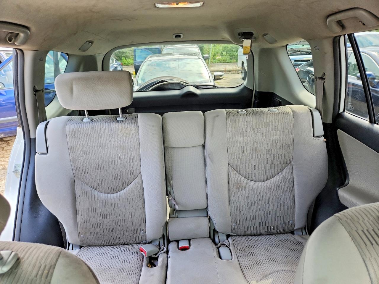 2010 Toyota Rav4 Base White vin: JTMBF4DV9AD022500
