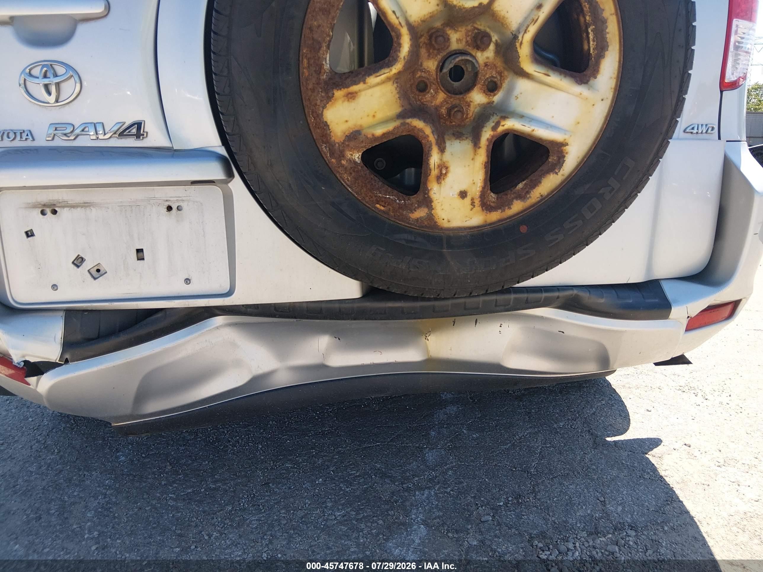 2010 Toyota Rav4   Серебряный vin: JTMBF4DV9AD025185