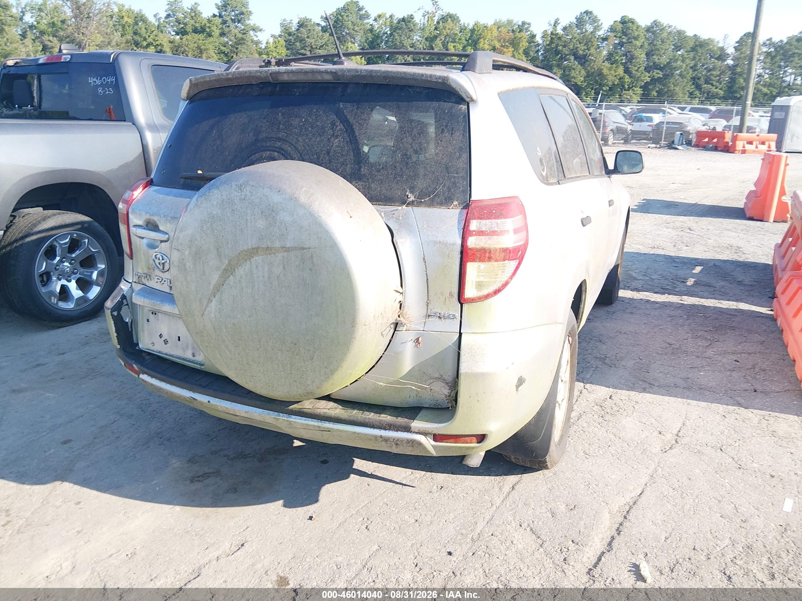 2010 Toyota Rav4   Silver vin: JTMBF4DV9AD034324