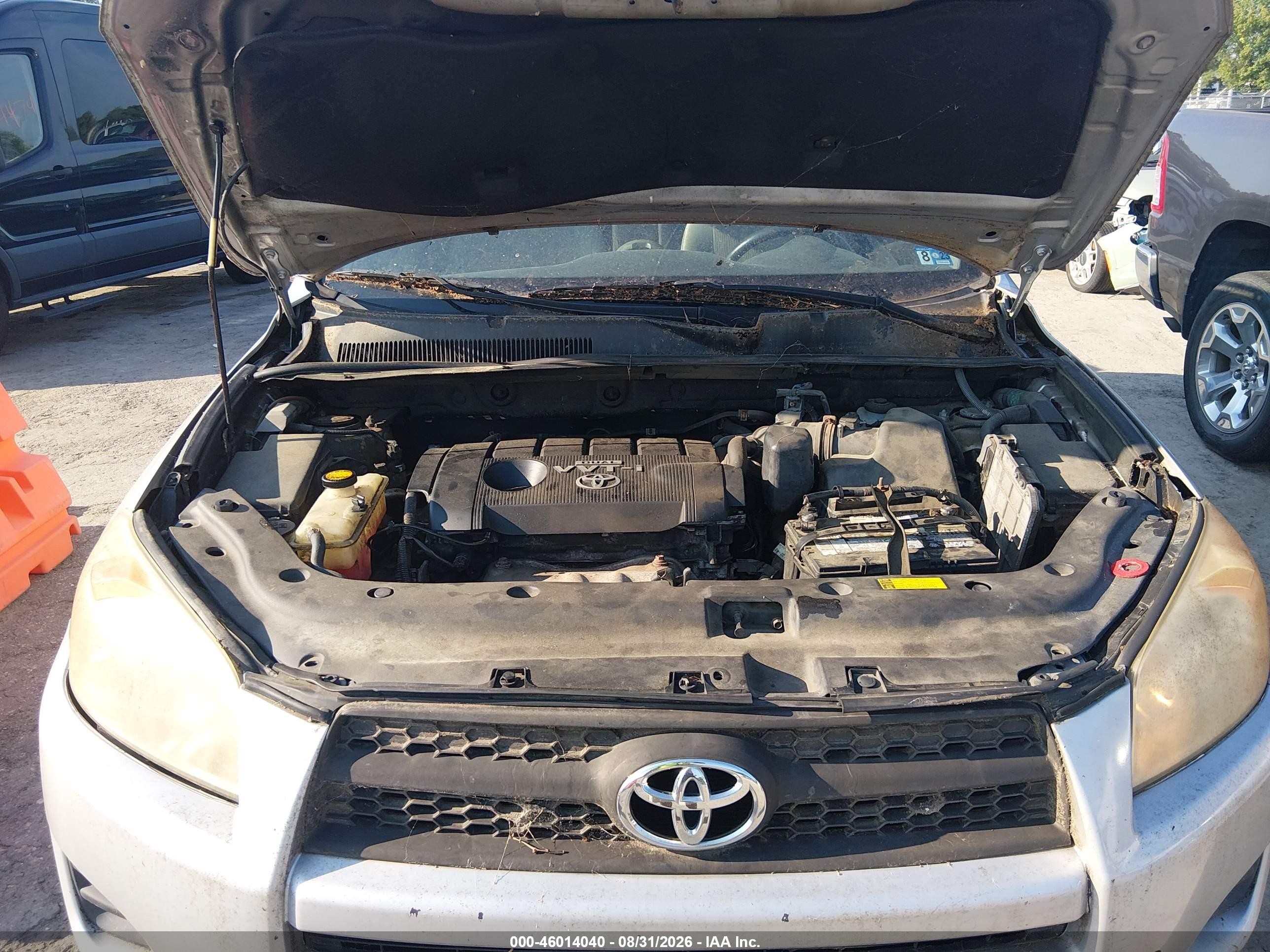 2010 Toyota Rav4   Silver vin: JTMBF4DV9AD034324