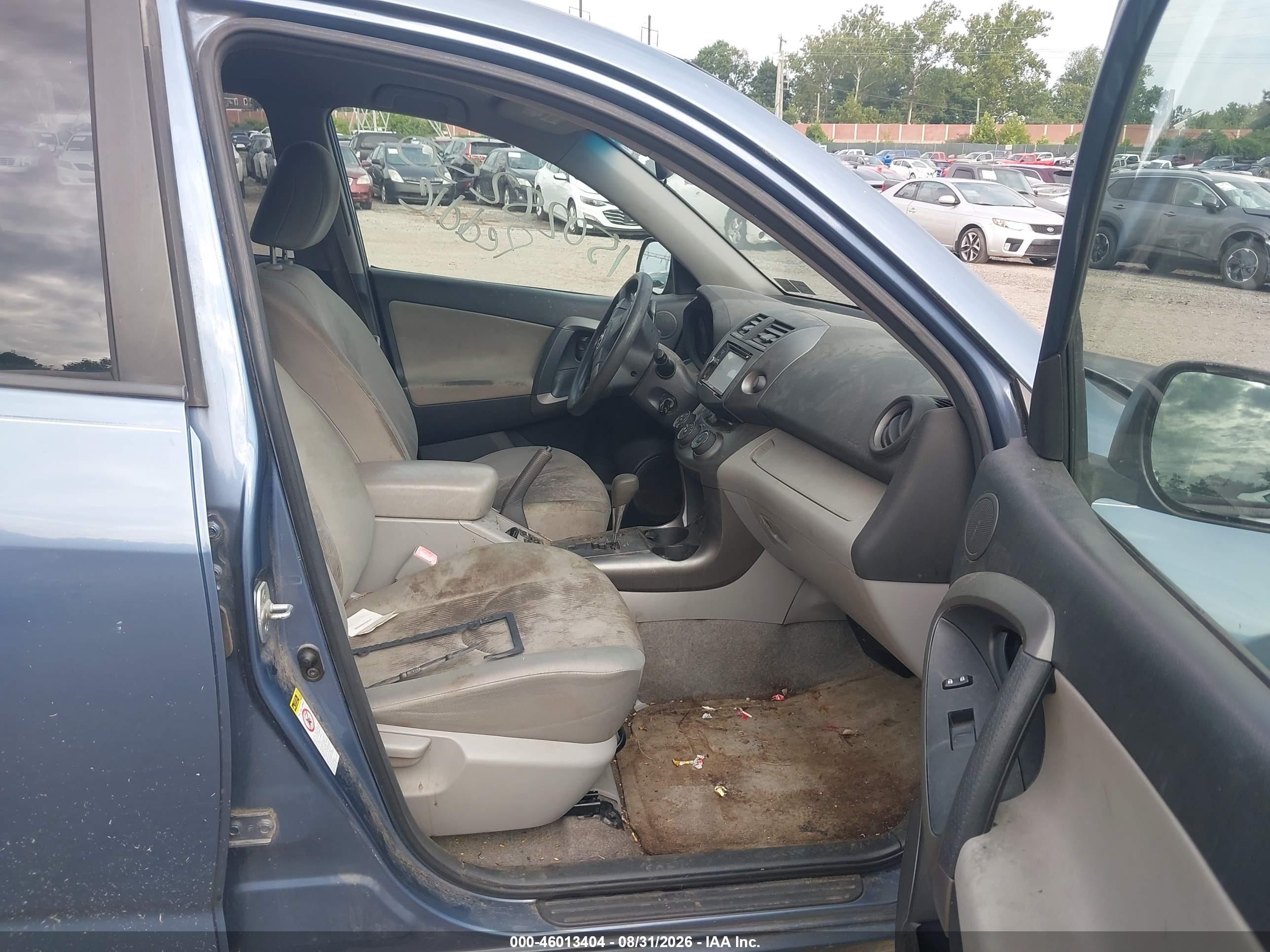 2010 Toyota Rav4   Blue vin: JTMBF4DV9AD034338