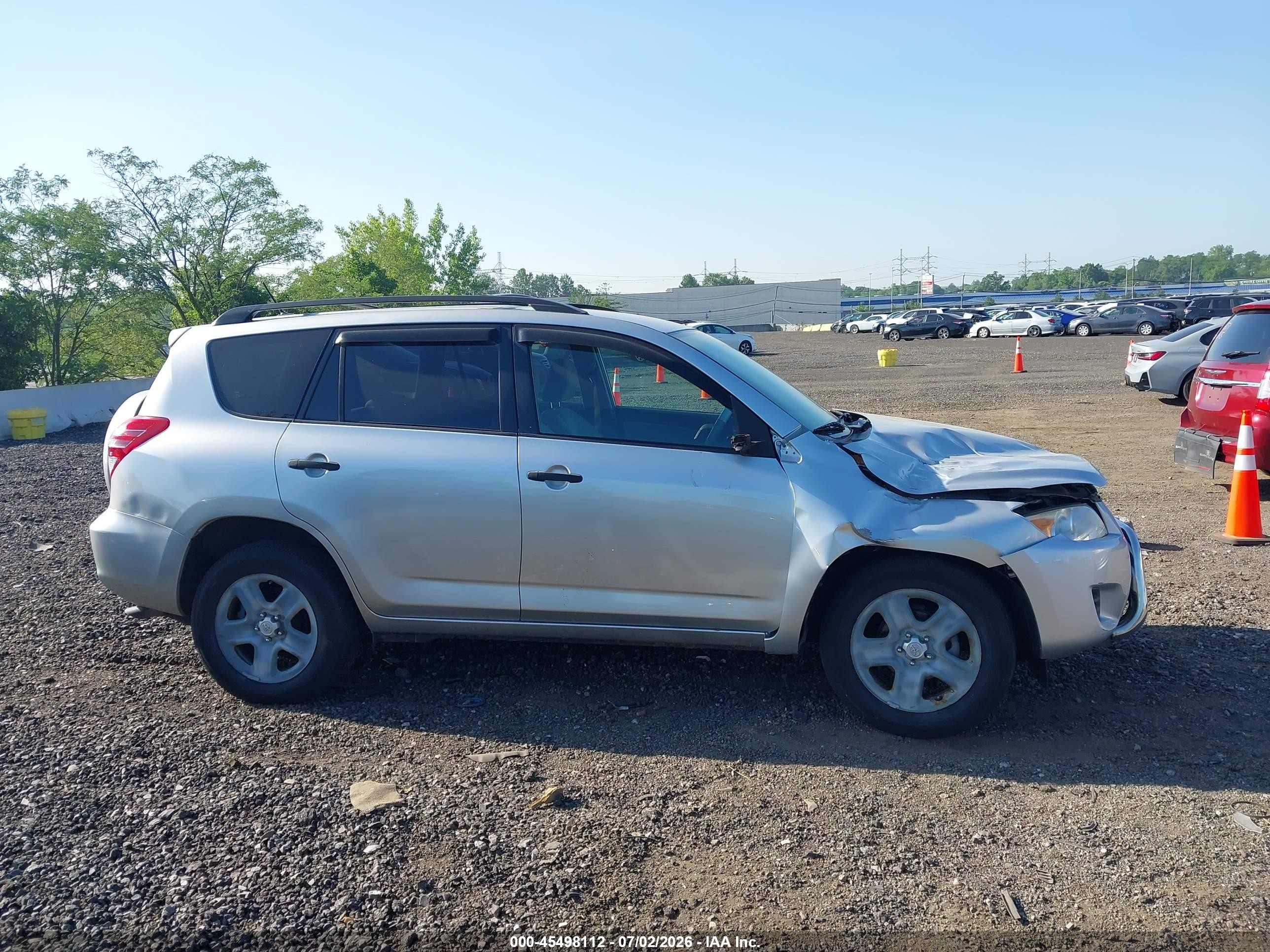 2010 Toyota Rav4   Silver vin: JTMBF4DV9AD039197