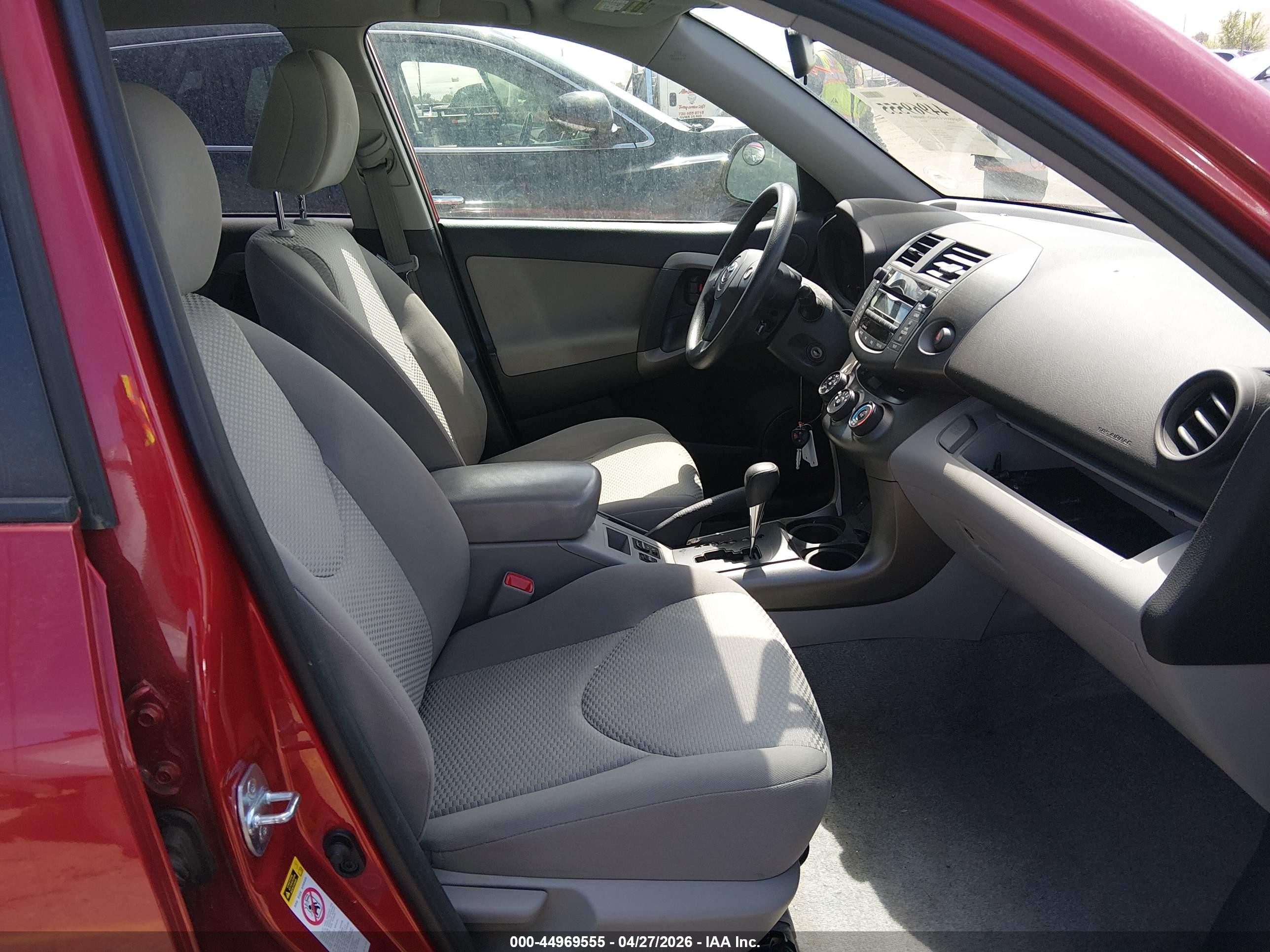 2011 Toyota Rav4   Red vin: JTMBF4DV9B5041480