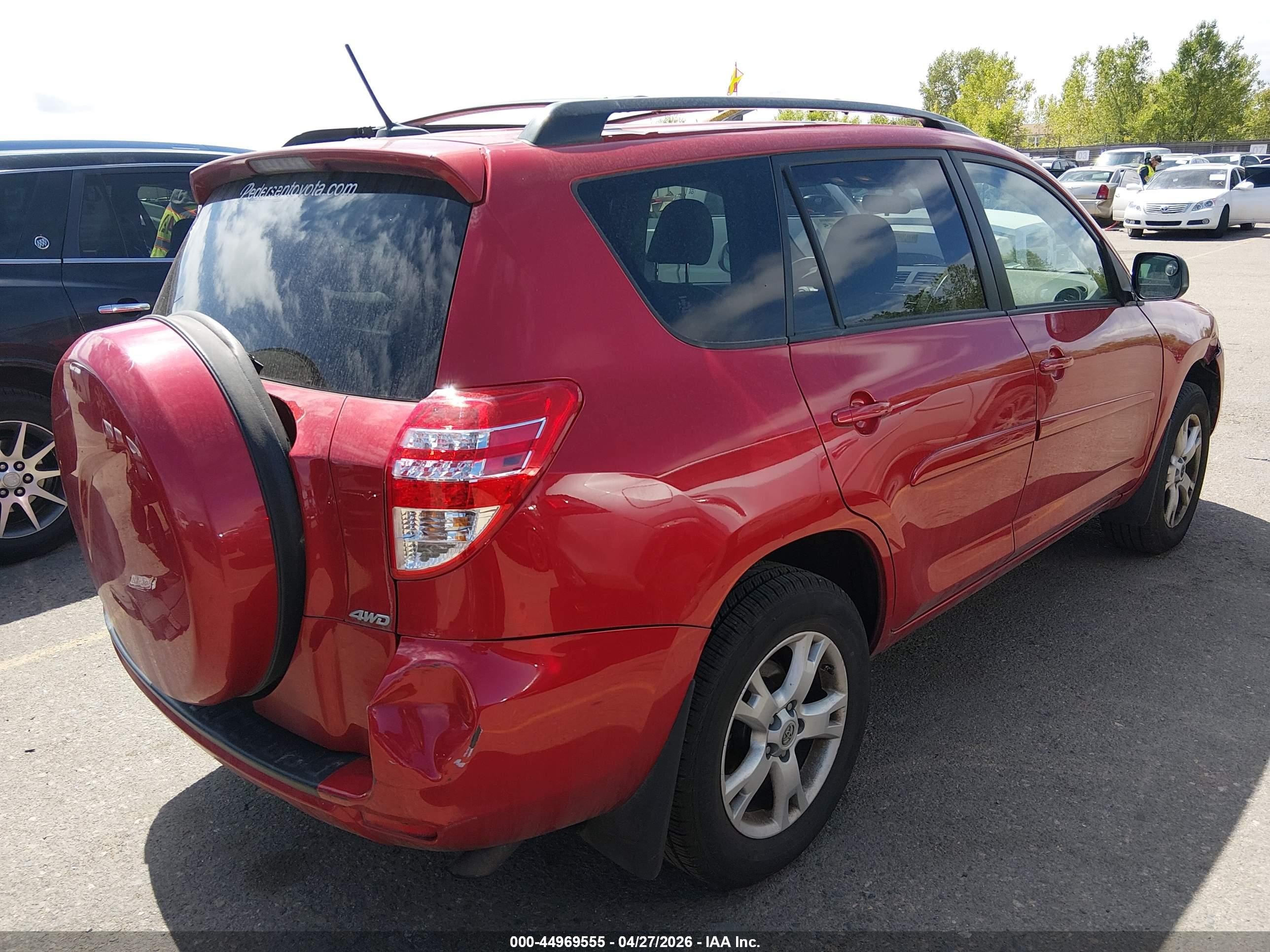 2011 Toyota Rav4   Red vin: JTMBF4DV9B5041480