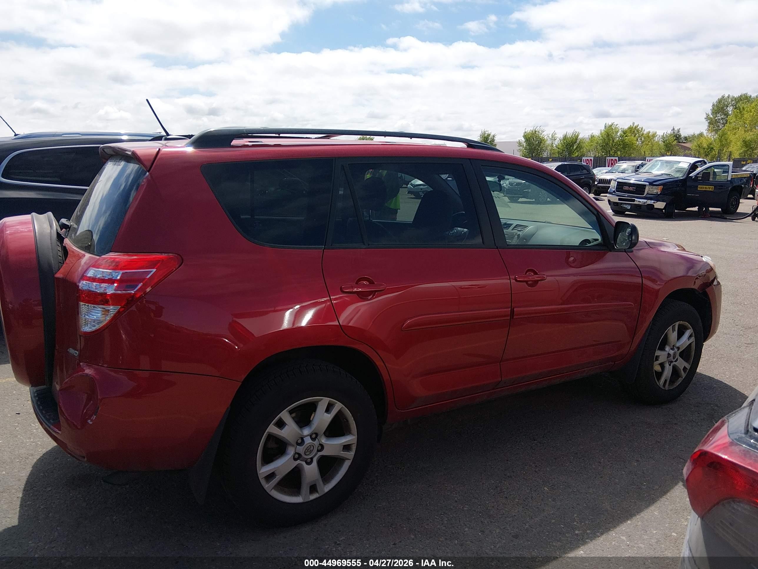 2011 Toyota Rav4   Red vin: JTMBF4DV9B5041480
